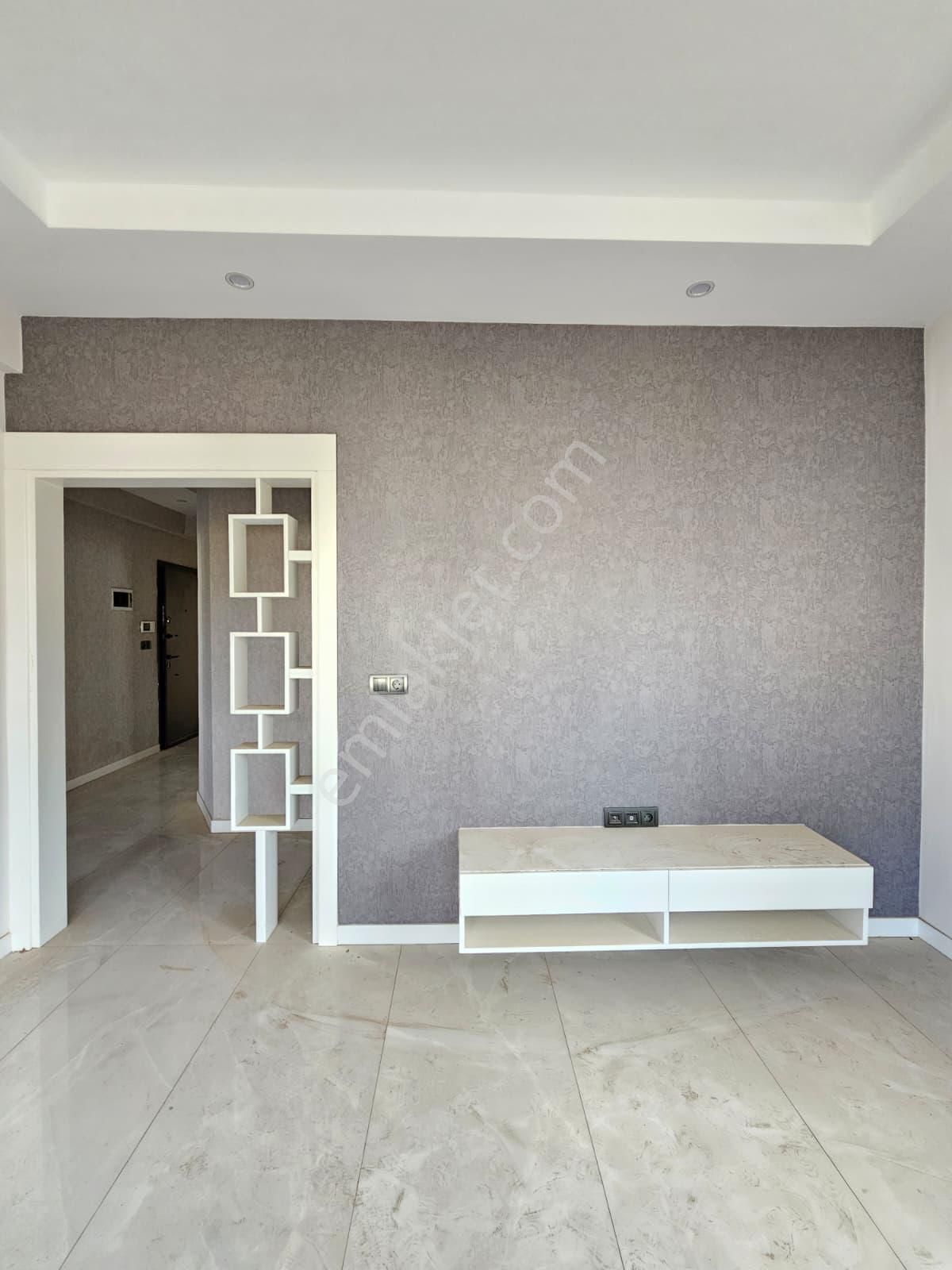 Denizli Çakmak'ta 3+1 150 M2 Mükemmel Konumda Satılık Lüks Daire - Görsel 17