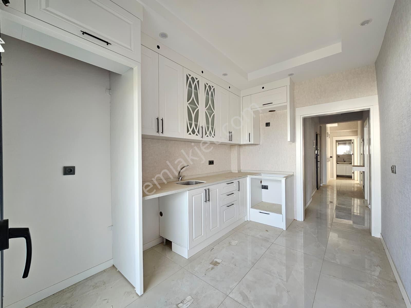 Denizli Çakmak'ta 3+1 150 M2 Mükemmel Konumda Satılık Lüks Daire - Görsel 6