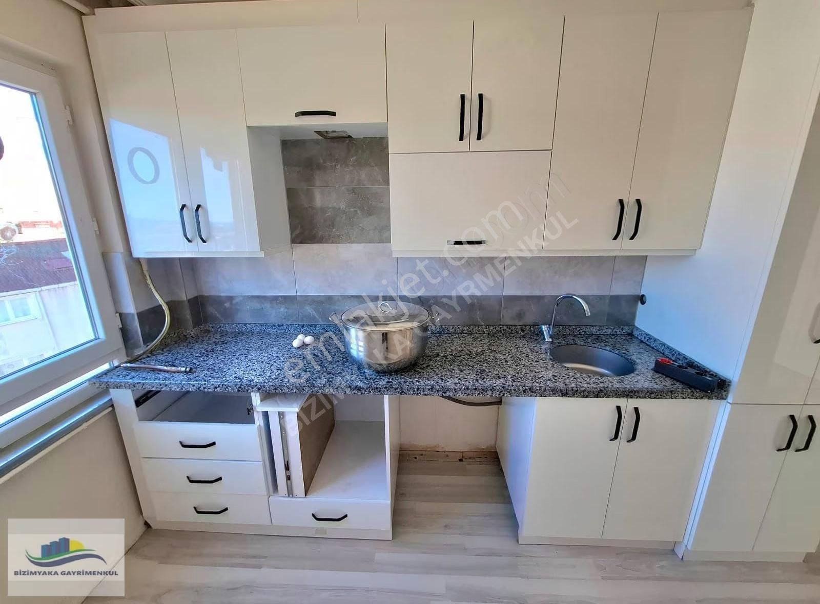 Bizimyaka Dan 3+1 Arakat Asansörlü Köşe Başi Daire - Görsel 10