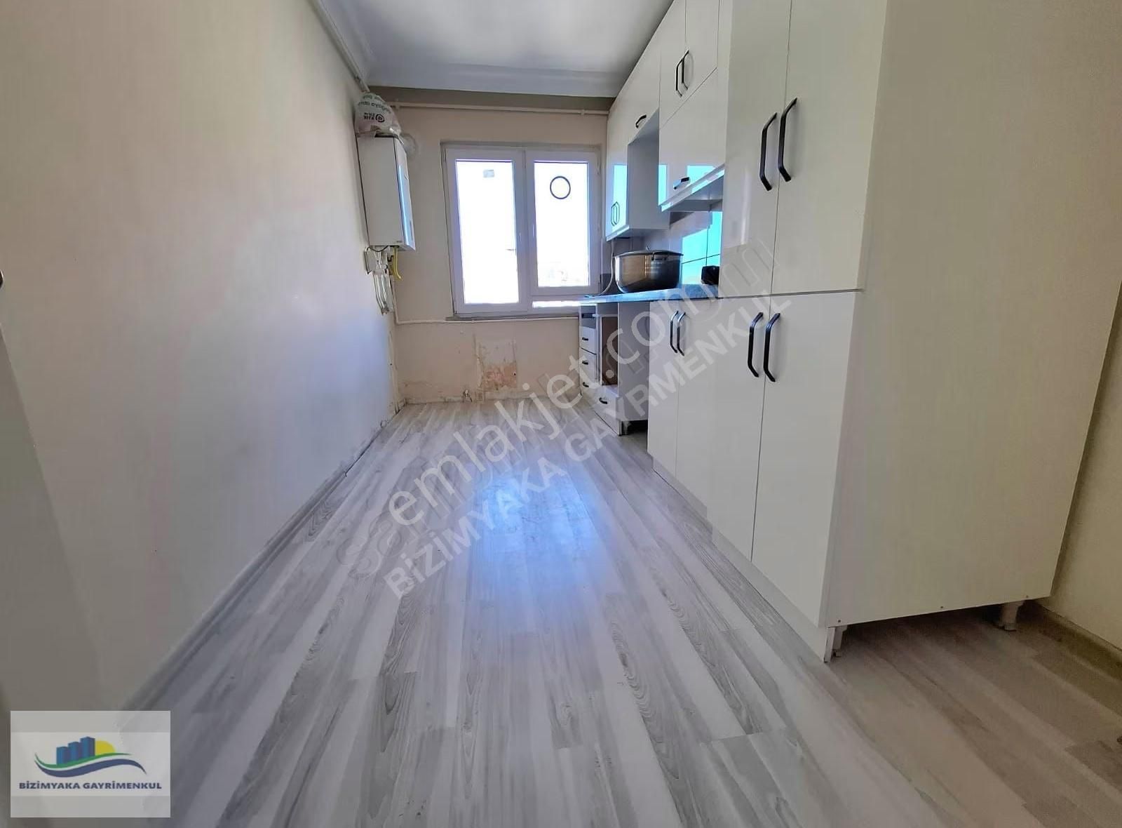 Bizimyaka Dan 3+1 Arakat Asansörlü Köşe Başi Daire - Görsel 2