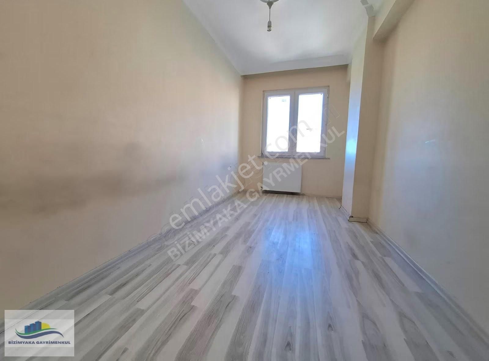 Bizimyaka Dan 3+1 Arakat Asansörlü Köşe Başi Daire