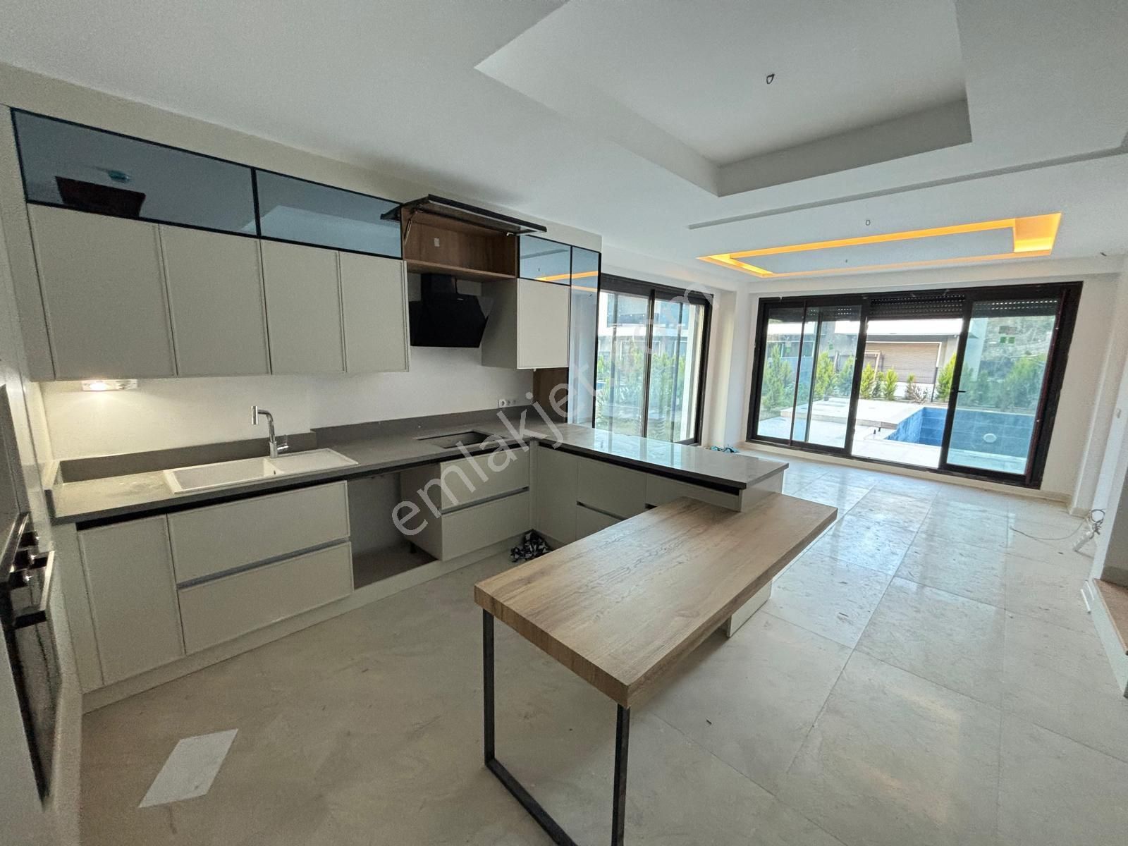 Kuşadası Davutlar’da‎özel Havuzlu Lüks 3+1 Villa - Görsel 7