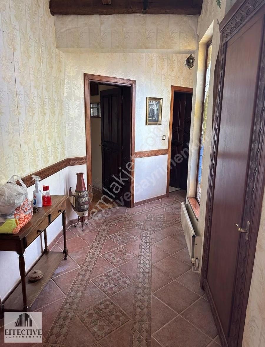Döşemealtı 2080 M² Arsa İçinde Vintage 4+1 Mükemmel Villa - Görsel 3