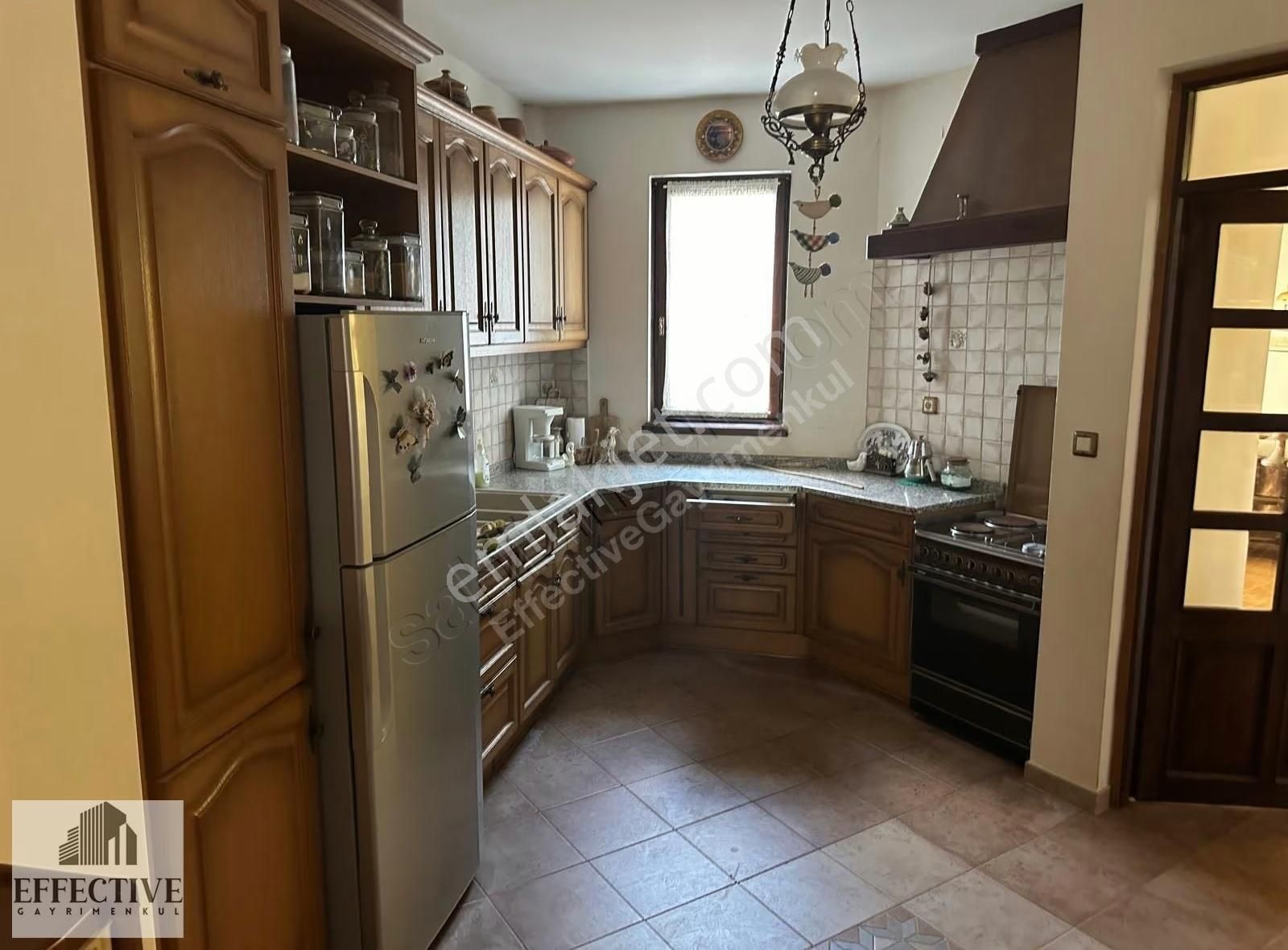 Döşemealtı 2080 M² Arsa İçinde Vintage 4+1 Mükemmel Villa - Görsel 6