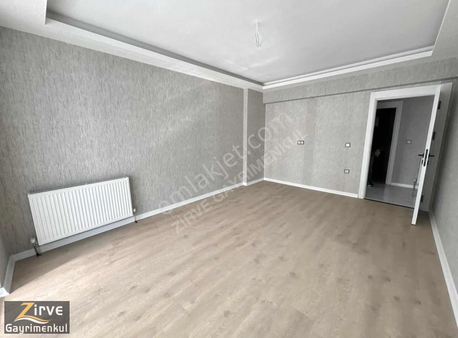 Zirve Emlaktan Hastane Yakını Cadde Üzeri Lüks Daire - Görsel 4