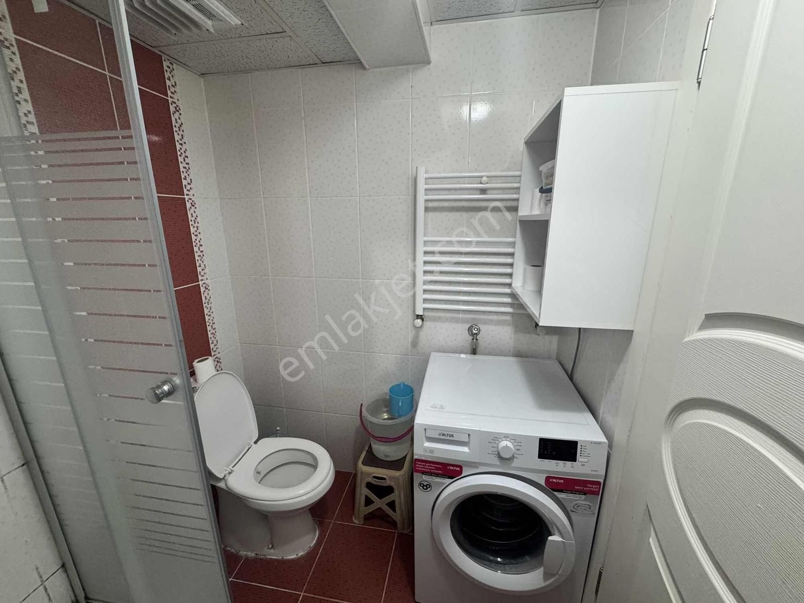 Cevizlik Cad. Üzerinde Aile Binasında 2+1 Arakat Daire - Görsel 13