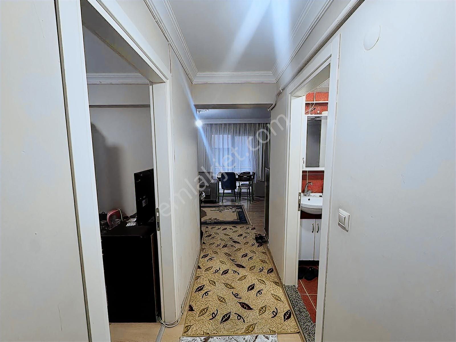 Cevizlik Cad. Üzerinde Aile Binasında 2+1 Arakat Daire - Görsel 9