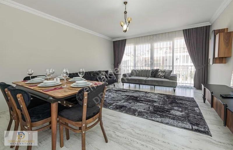 Akarca Mah. Havuzlu Sitede Eşyalı 3+1 Daire