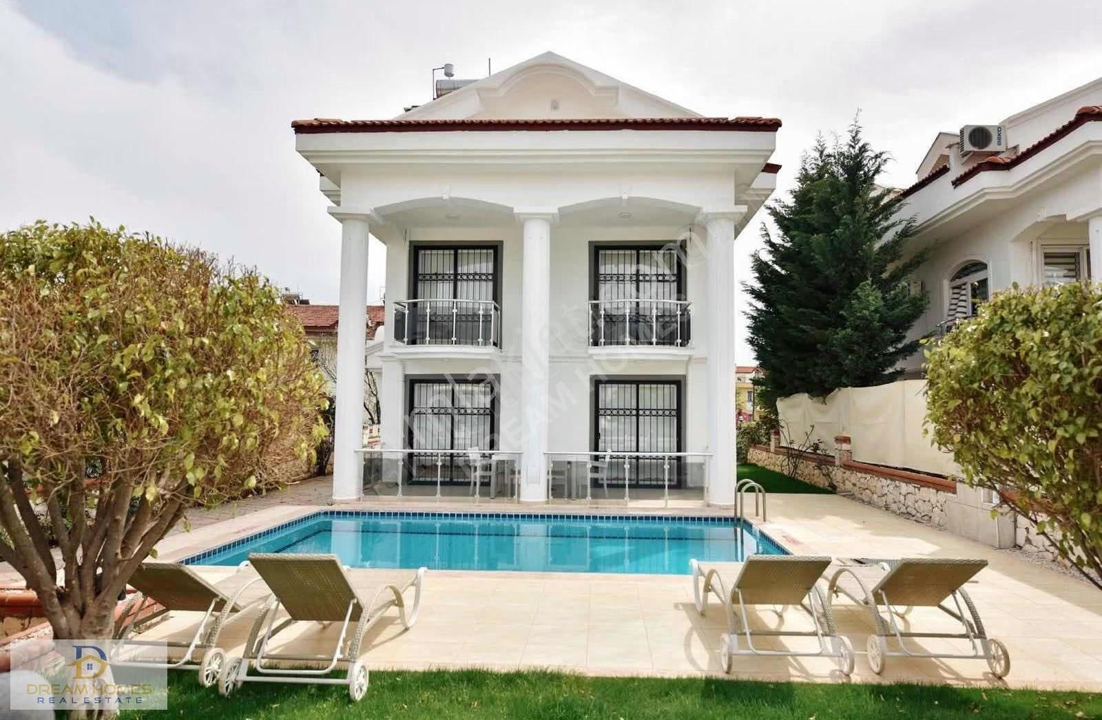 Çalış Plajına Yakın 4+1 Müstakil, Havuzlu Villa