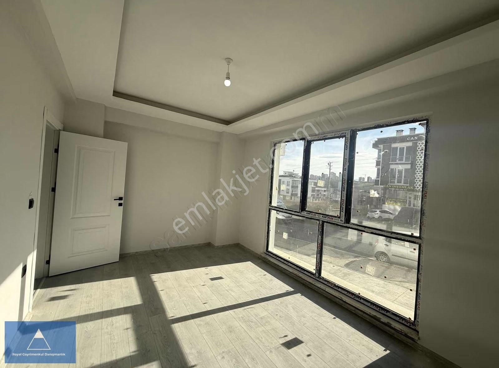 Toplu Konut Bulvarına Cephe 2+1 Satılık Daire - Görsel 5