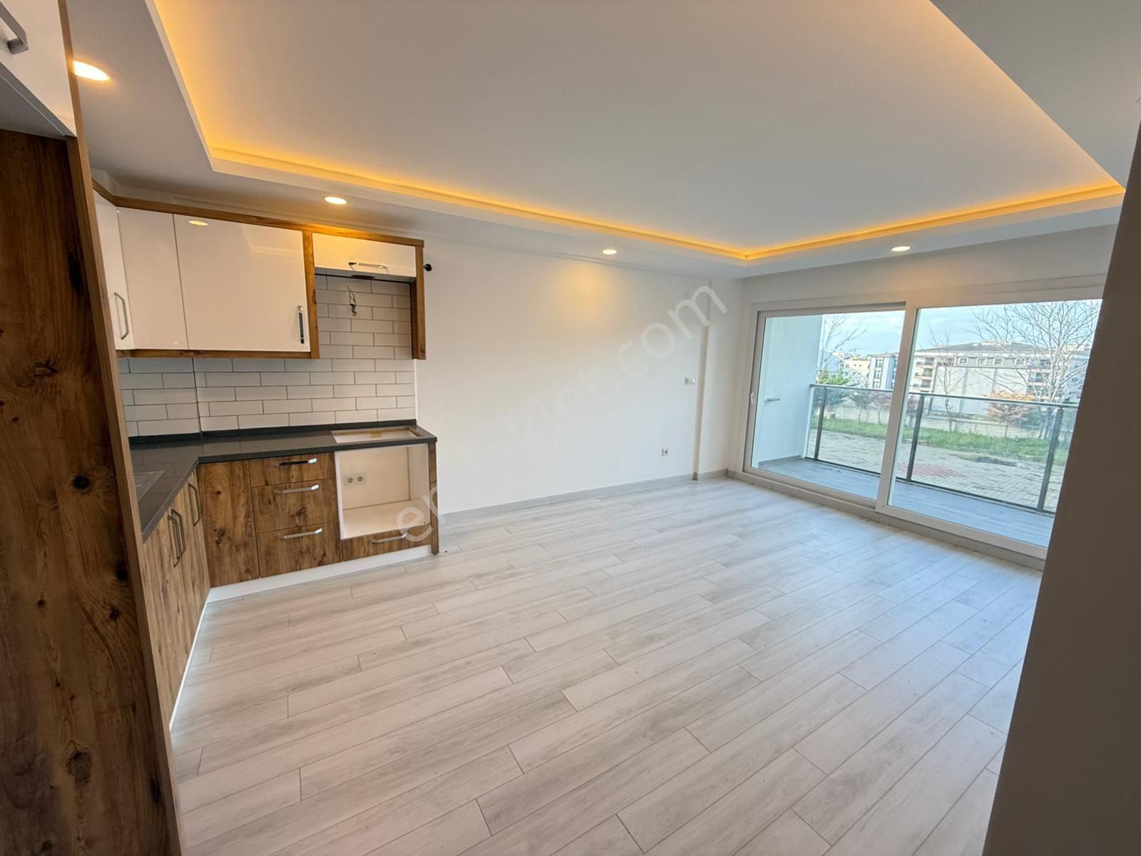 ‎🏡 Hazar Gayrimenkulden | Havuzlu Sitede Satılık 2+1 Daire - Görsel 13