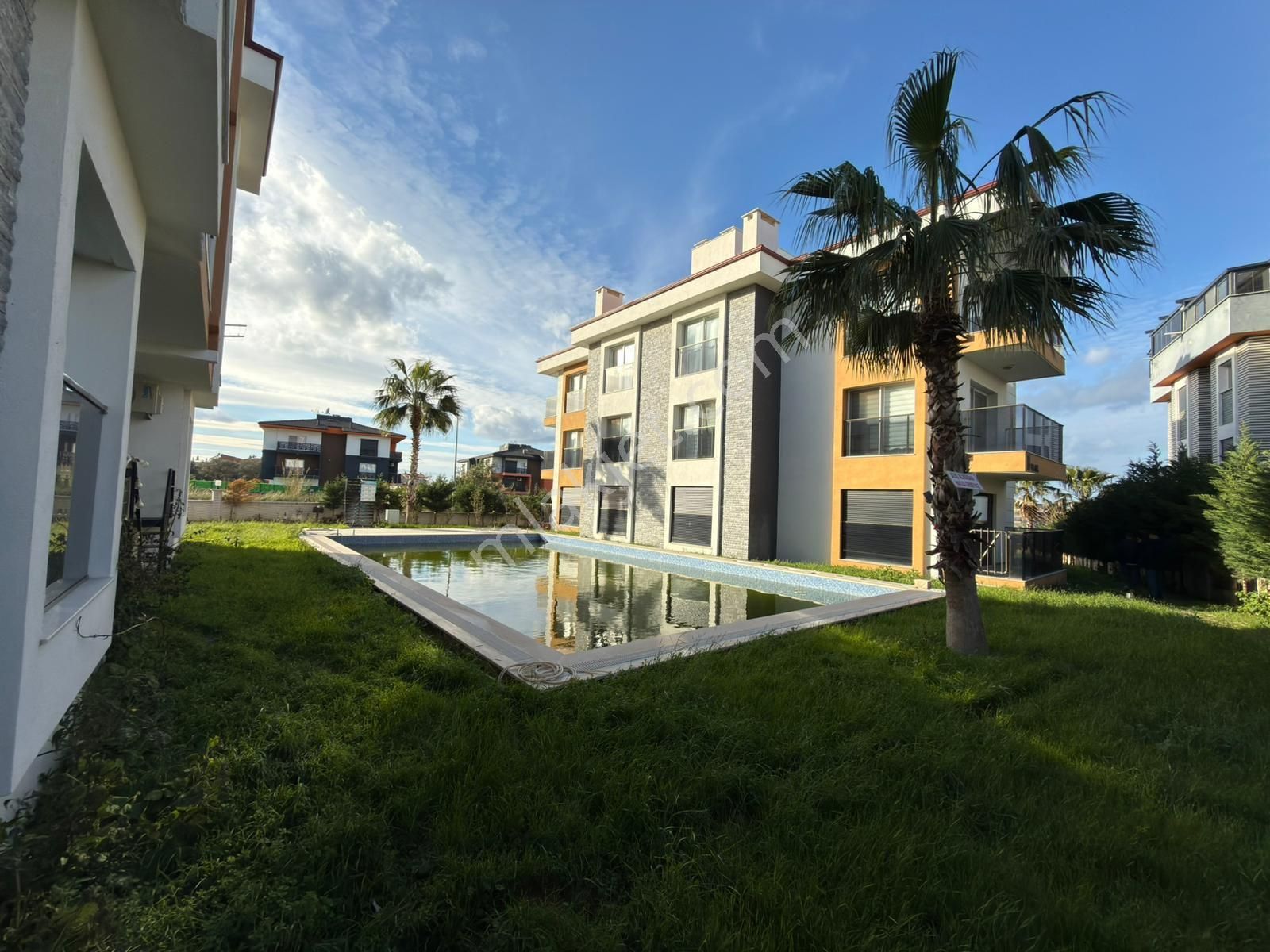 ‎🏡 Hazar Gayrimenkulden | Havuzlu Sitede Satılık 2+1 Daire - Görsel 4