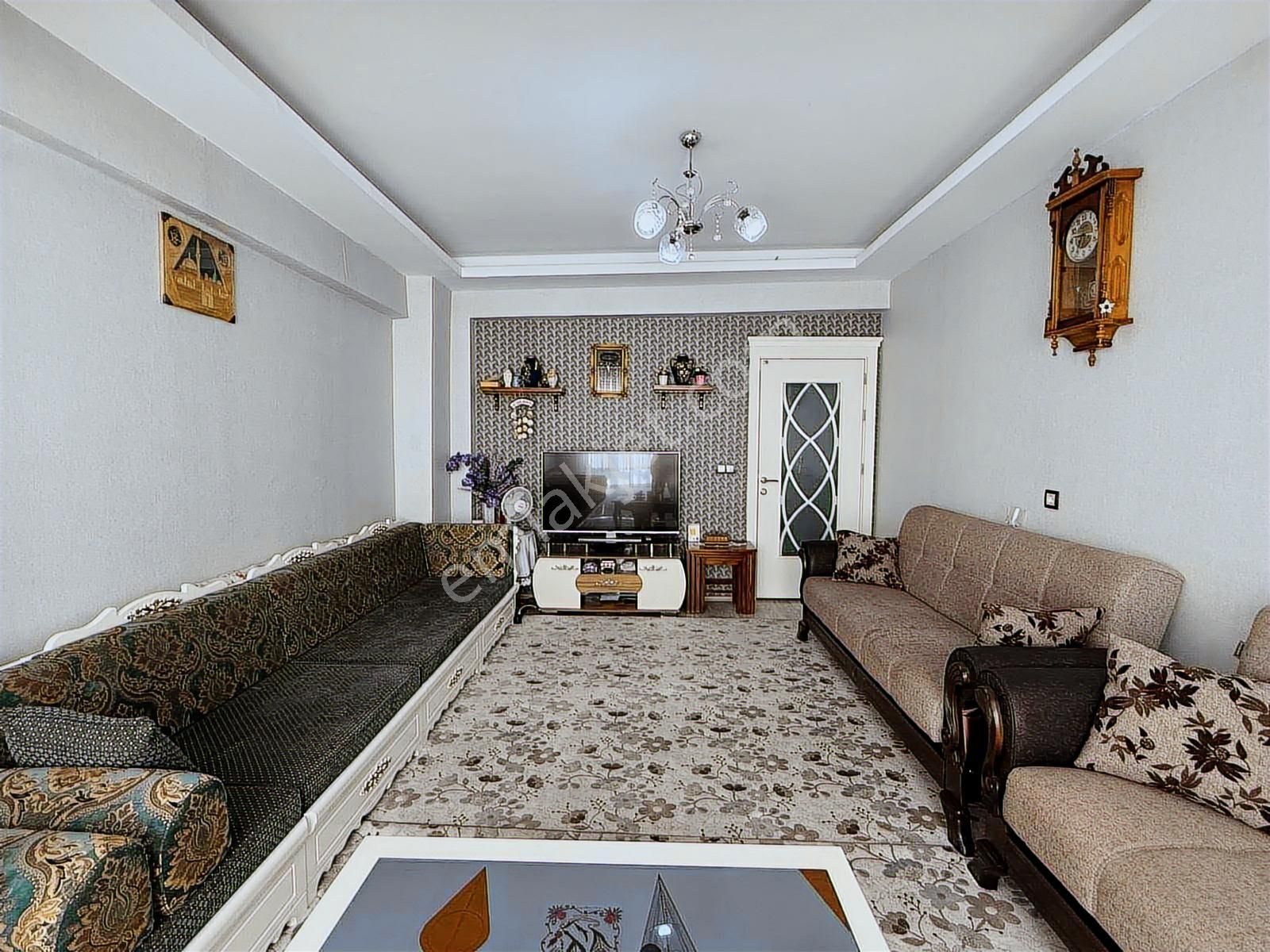 Orhan Gaziden Arakat Asansörlü Aydınlıkevler 2+1 Sıfır Ayarında