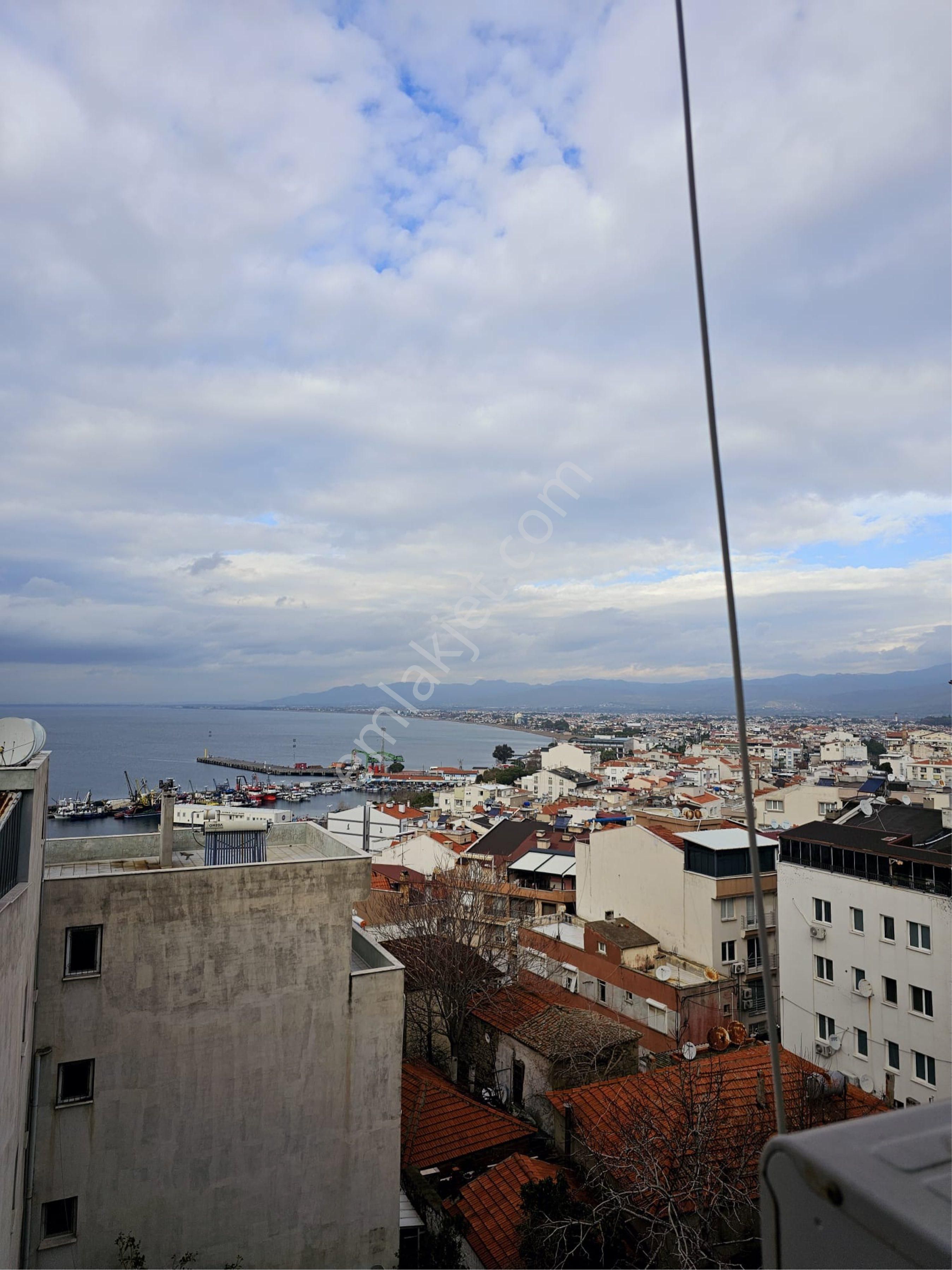 İzmir Dikili Gazipaşada 2+1 Deniz Manzalı Daire