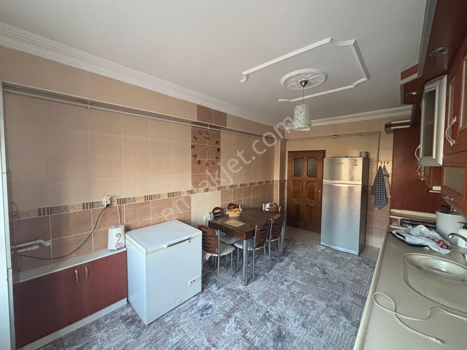 Orhan Gazi Gayrimenkul 3+1 170m2 Daire M.akif Mh.de Postane Yanı - Görsel 3