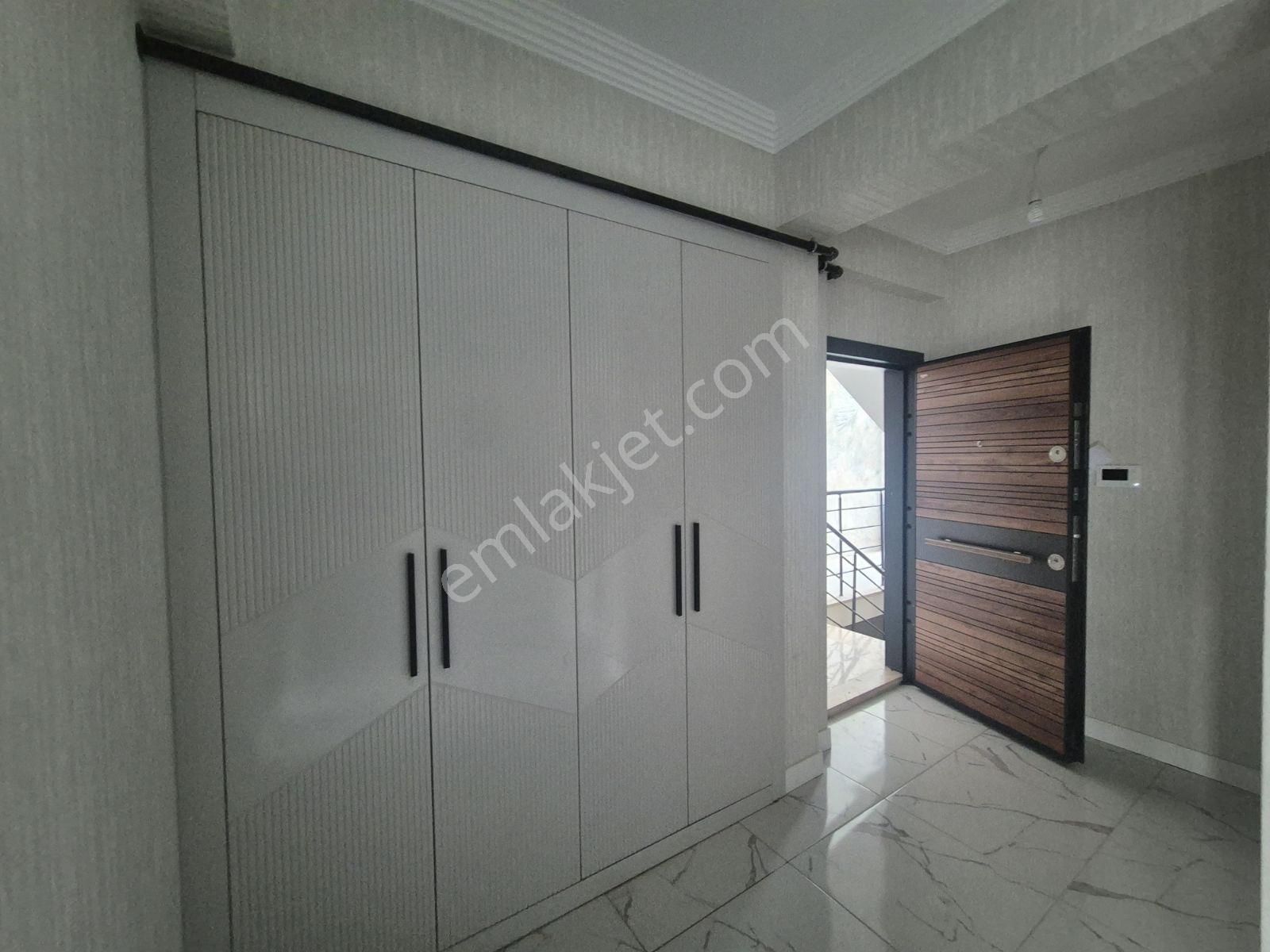 Orhan Gaziden Sıfır Arakat Asansörlü Siteiçi K.otoprklı 2+1daire - Görsel 30