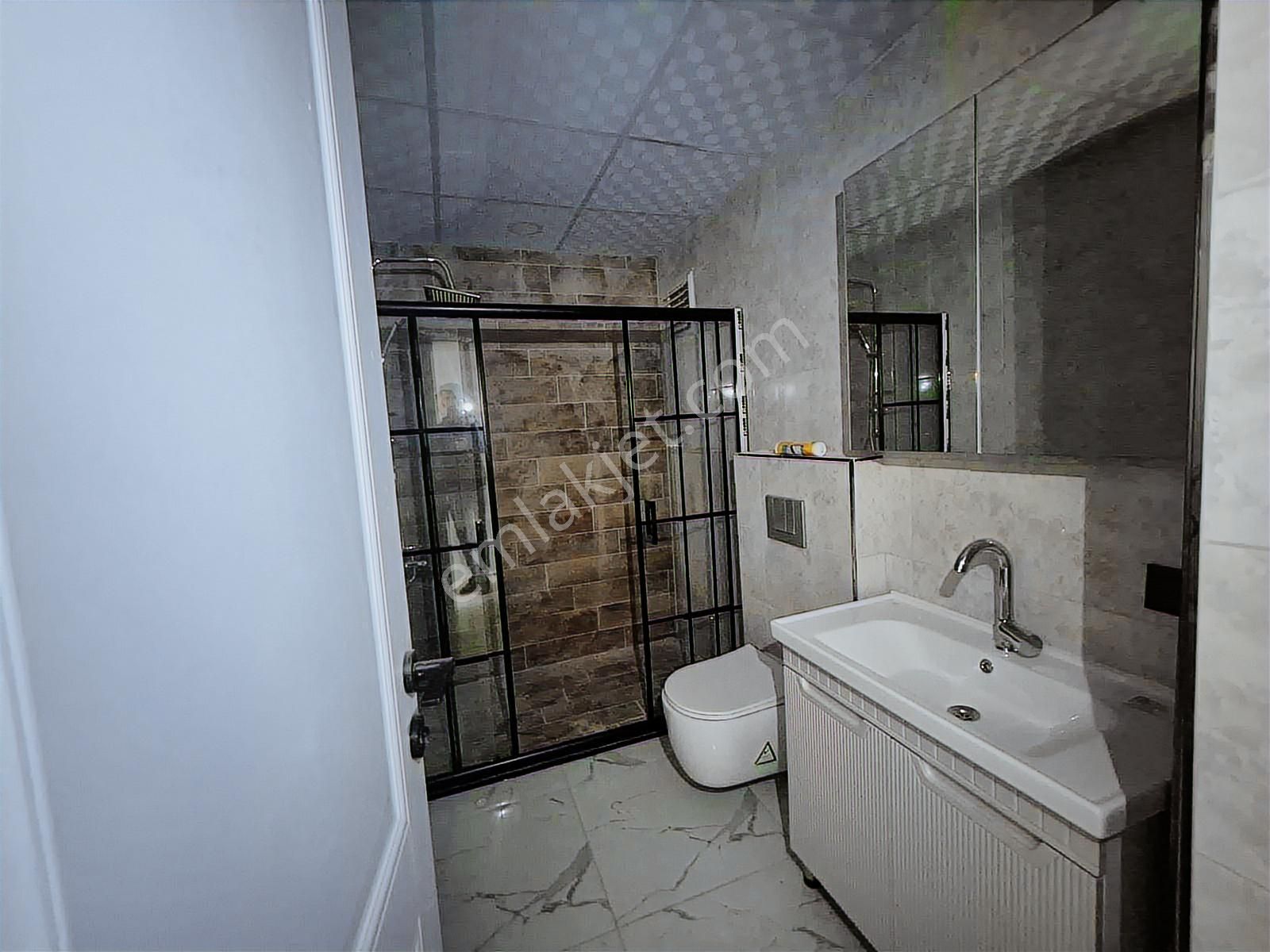 Orhan Gaziden Sıfır Arakat Asansörlü Siteiçi K.otoprklı 2+1daire - Görsel 26