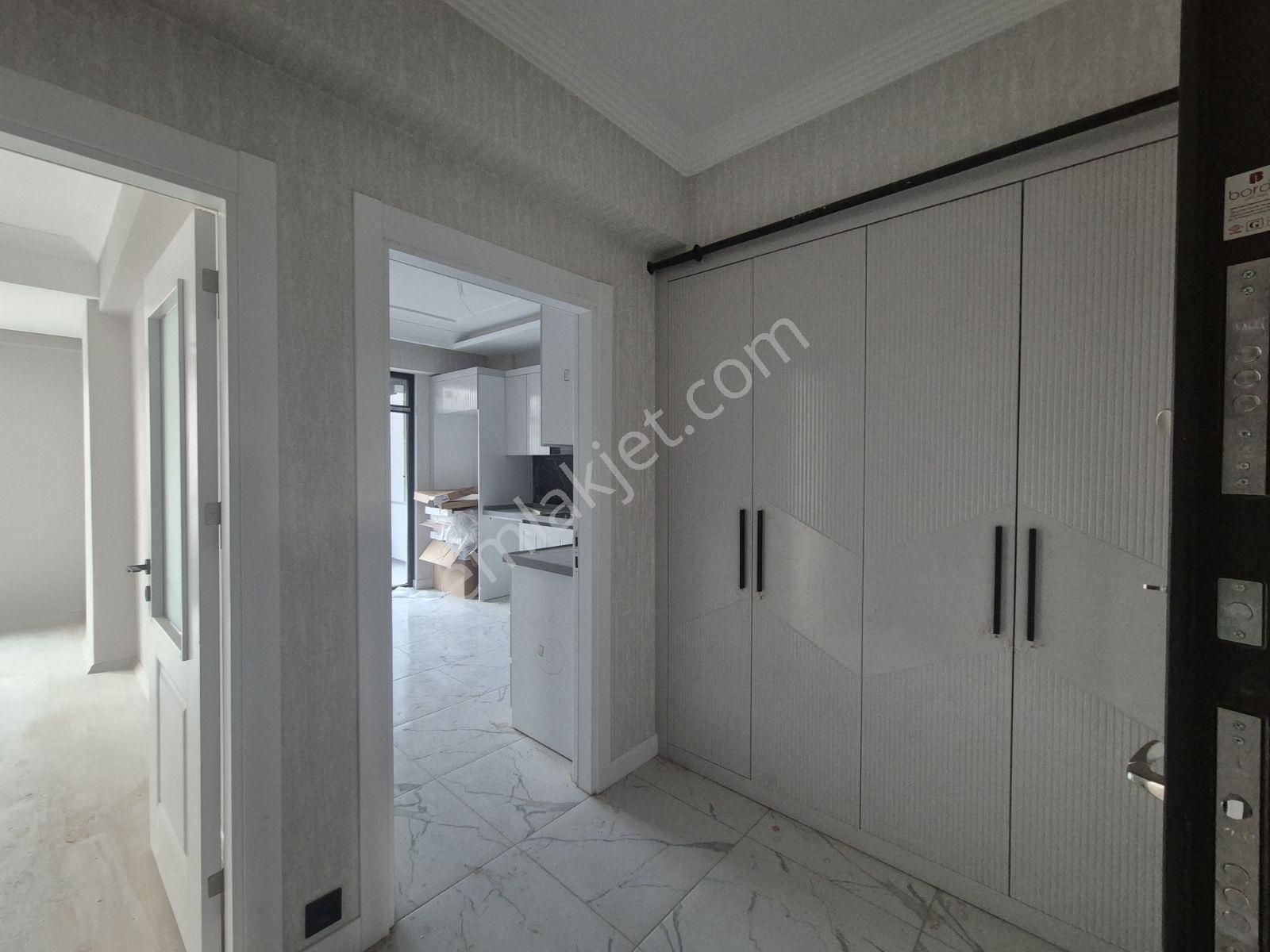 Orhan Gaziden Sıfır Arakat Asansörlü Siteiçi K.otoprklı 2+1daire - Görsel 21