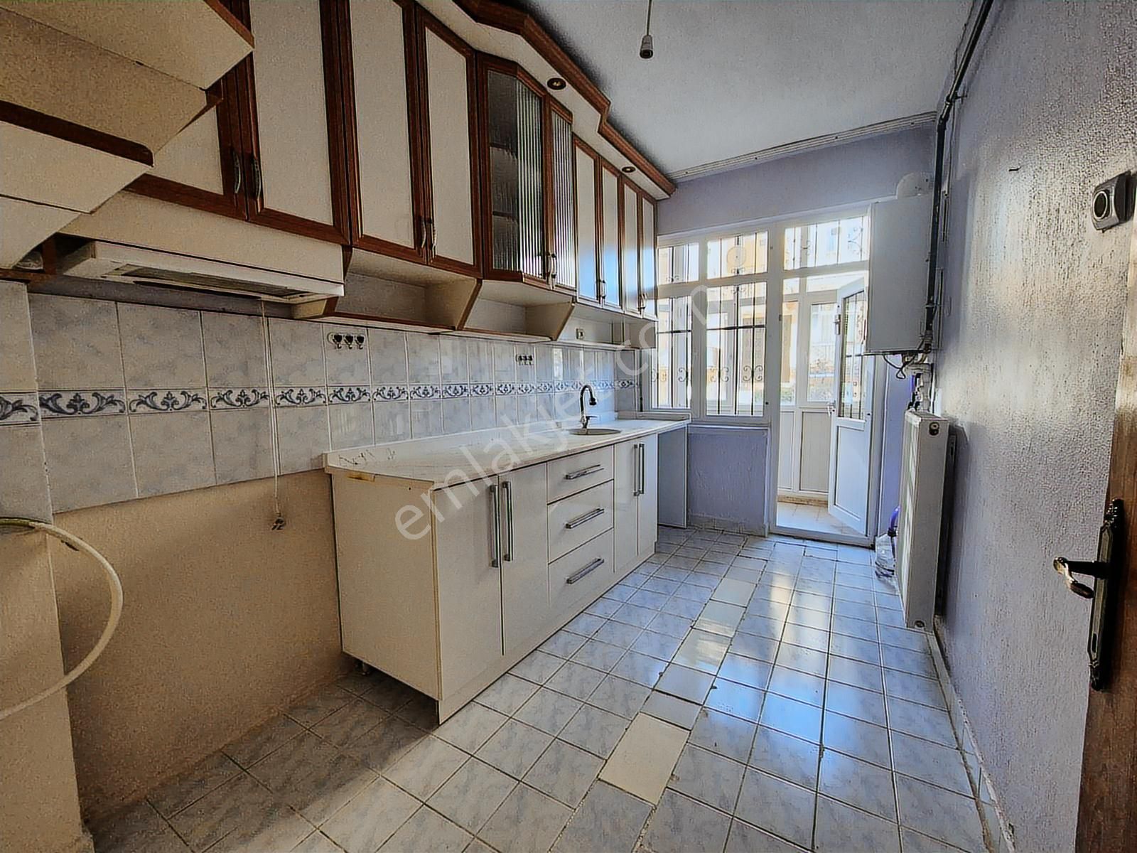 Kiralık 3+1 Pirıreıs Parkı Yanı İstanbul Yoluna 200mt Mesafede.. - Görsel 6