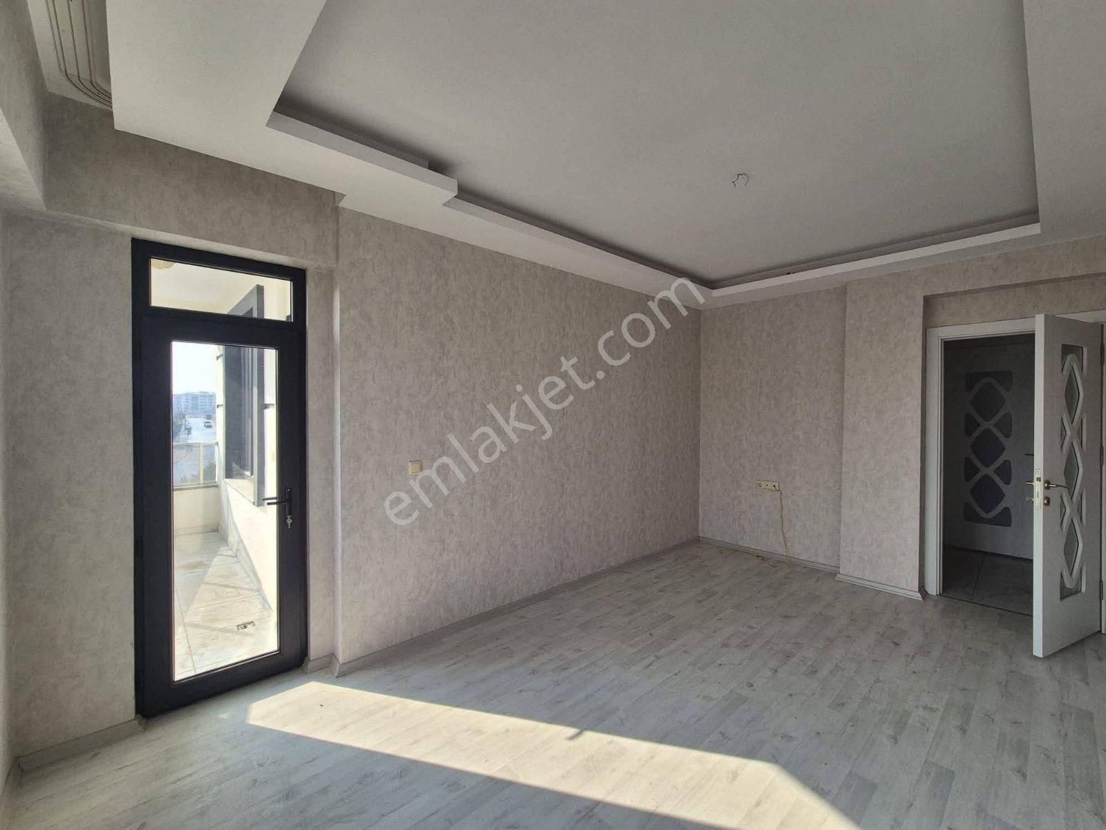 Kiralık Arakat Sıfır 3+1 Reale Yürümemesafesinde A.hamıt Cd Yanı - Görsel 32