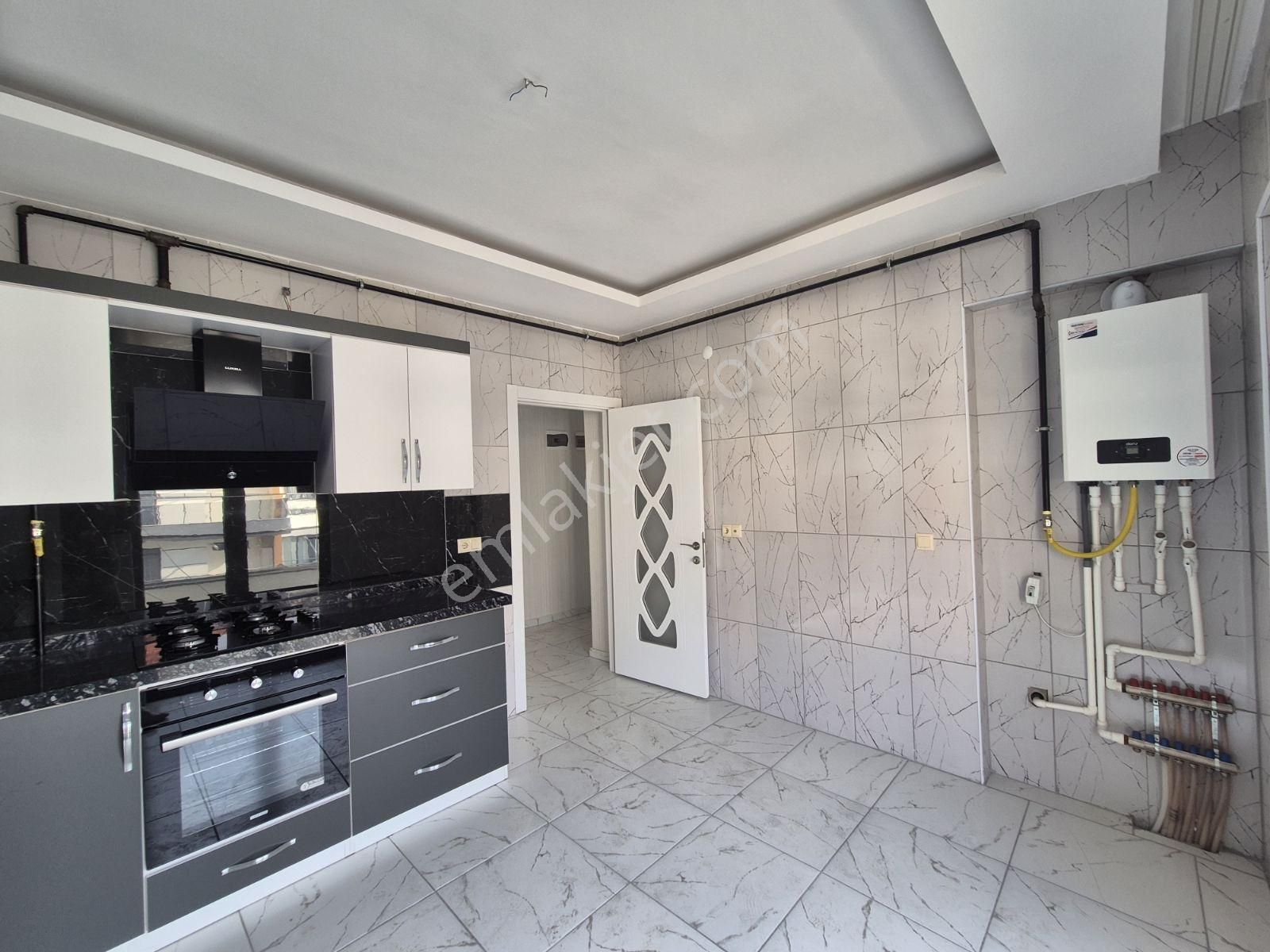 Kiralık Arakat Sıfır 3+1 Reale Yürümemesafesinde A.hamıt Cd Yanı - Görsel 3