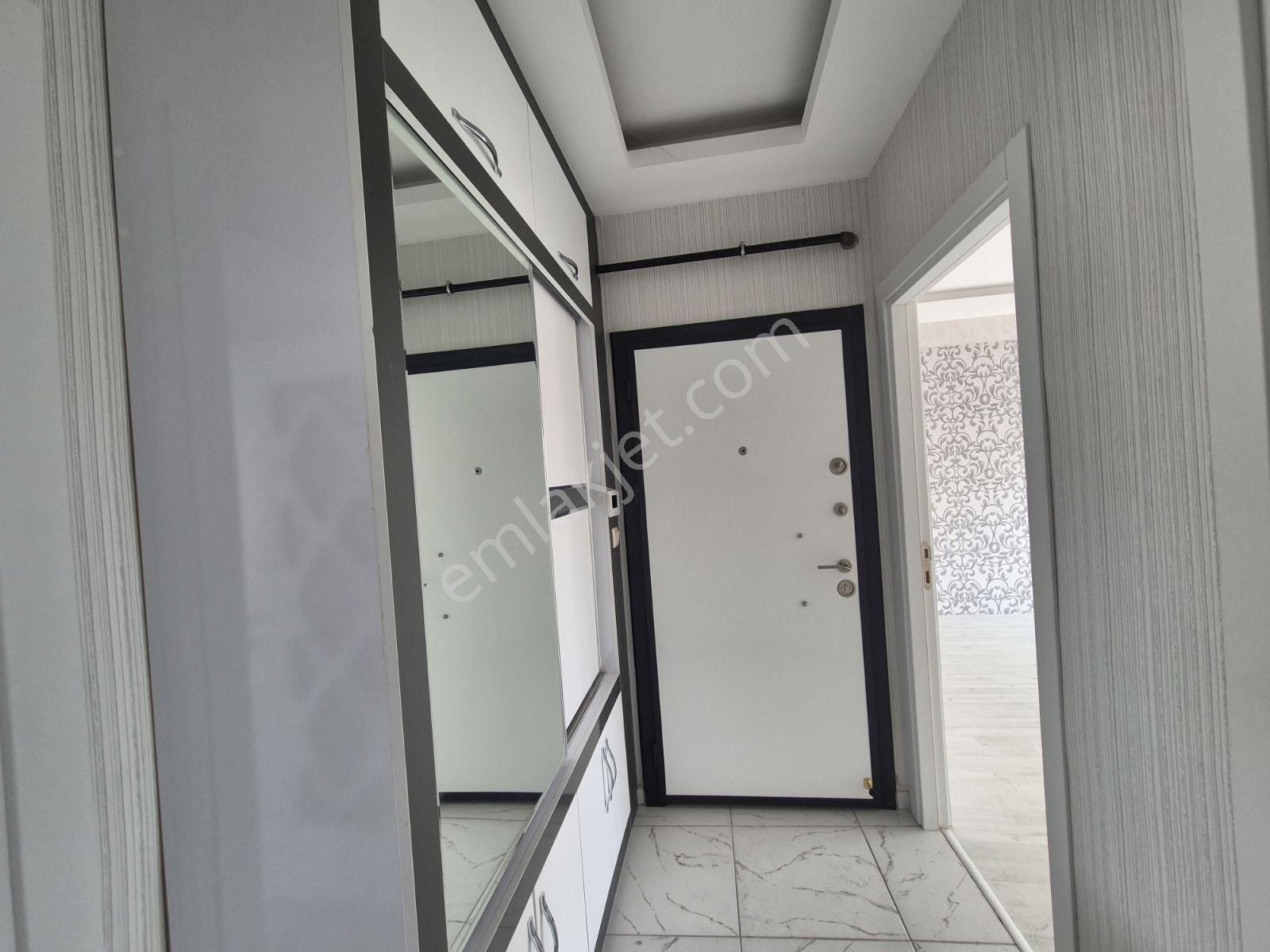 Kiralık Arakat Sıfır 3+1 Reale Yürümemesafesinde A.hamıt Cd Yanı - Görsel 10