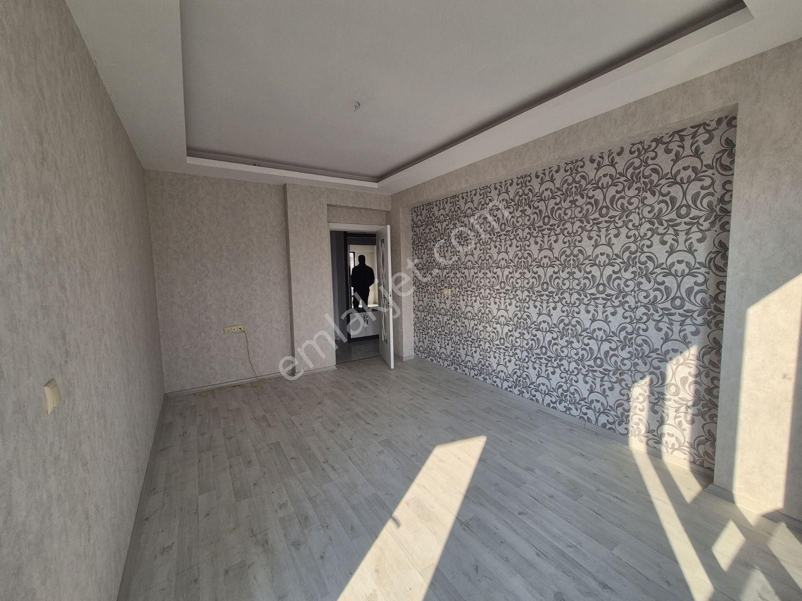 Kiralık Arakat Sıfır 3+1 Reale Yürümemesafesinde A.hamıt Cd Yanı - Görsel 6