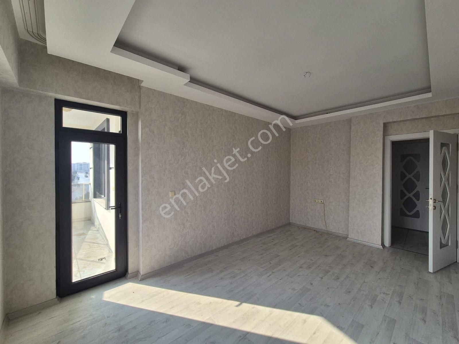 Arakat 3+1daire Eminevim Fuzulevime Uygun Abdülhamidhan Cd.yanı. - Görsel 2