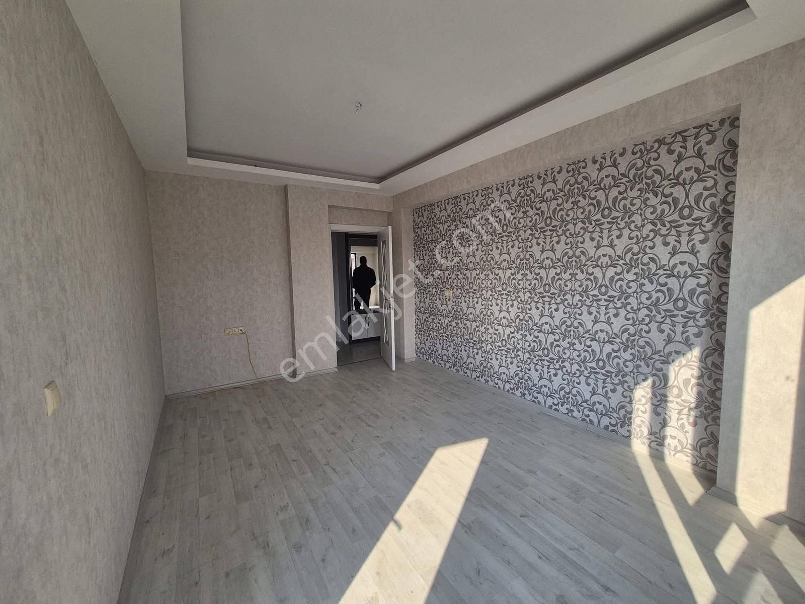 Arakat 3+1daire Eminevim Fuzulevime Uygun Abdülhamidhan Cd.yanı. - Görsel 11