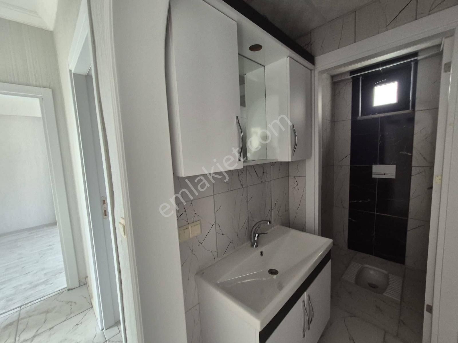 Arakat 3+1daire Eminevim Fuzulevime Uygun Abdülhamidhan Cd.yanı. - Görsel 18