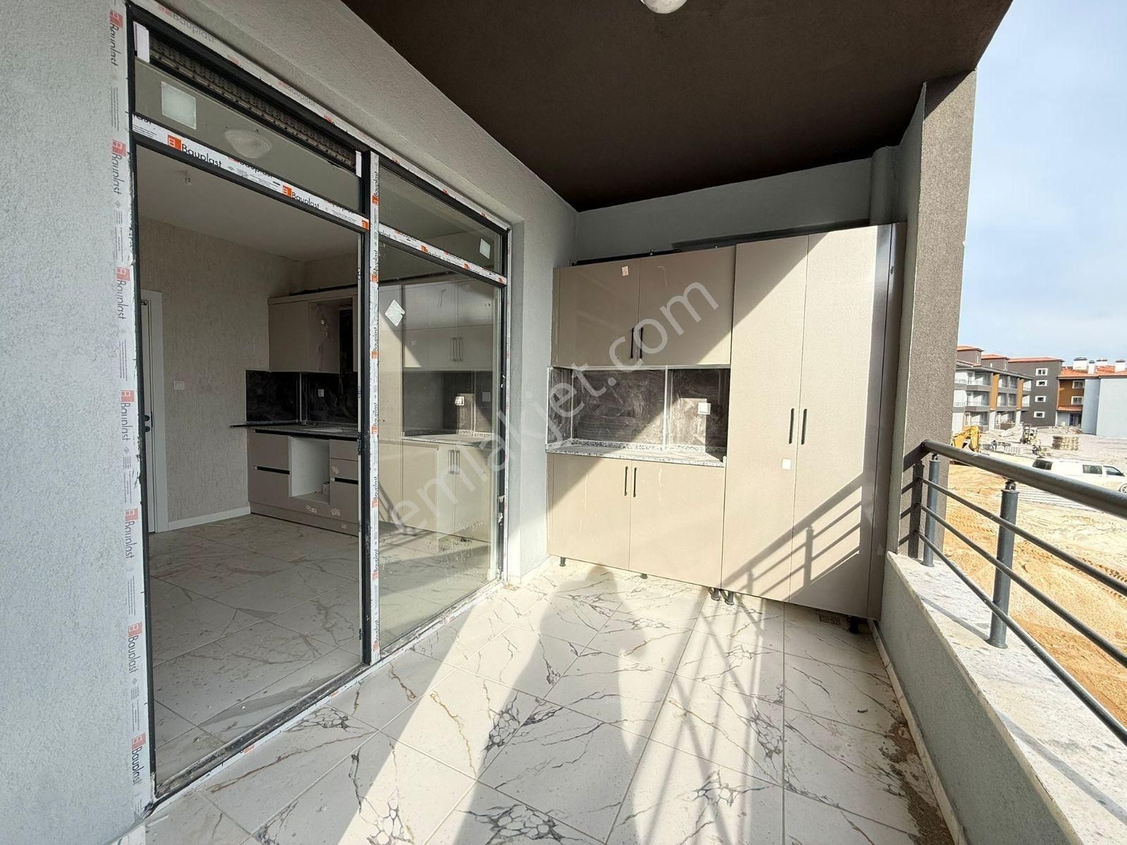 Orhangaziden Siteiçi Asansörlü Kapalıotoparklı 3+1sıfır Daireler - Görsel 16