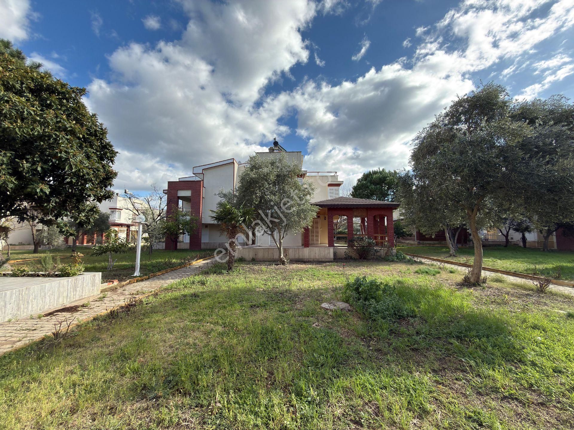 ‎      💥  7.950.000.  💥‎kuşadası Davutlar’da – Sevgi Plajı’na 300 Metre Mesafede Satılık Villa - Görsel 2