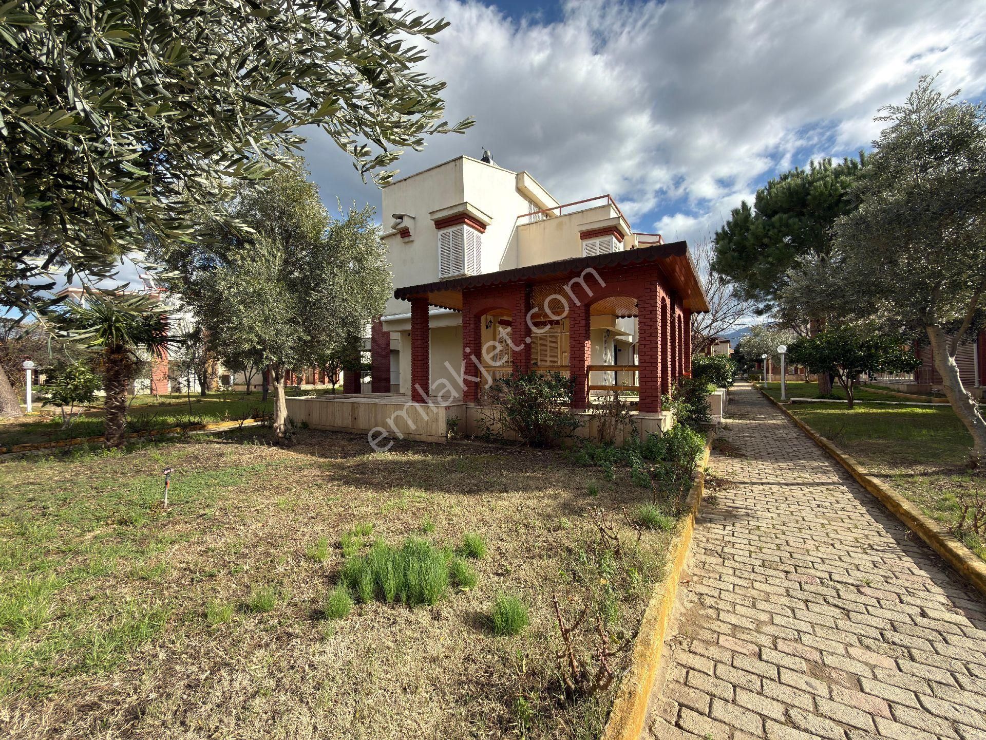 ‎      💥  7.950.000.  💥‎kuşadası Davutlar’da – Sevgi Plajı’na 300 Metre Mesafede Satılık Villa - Görsel 8