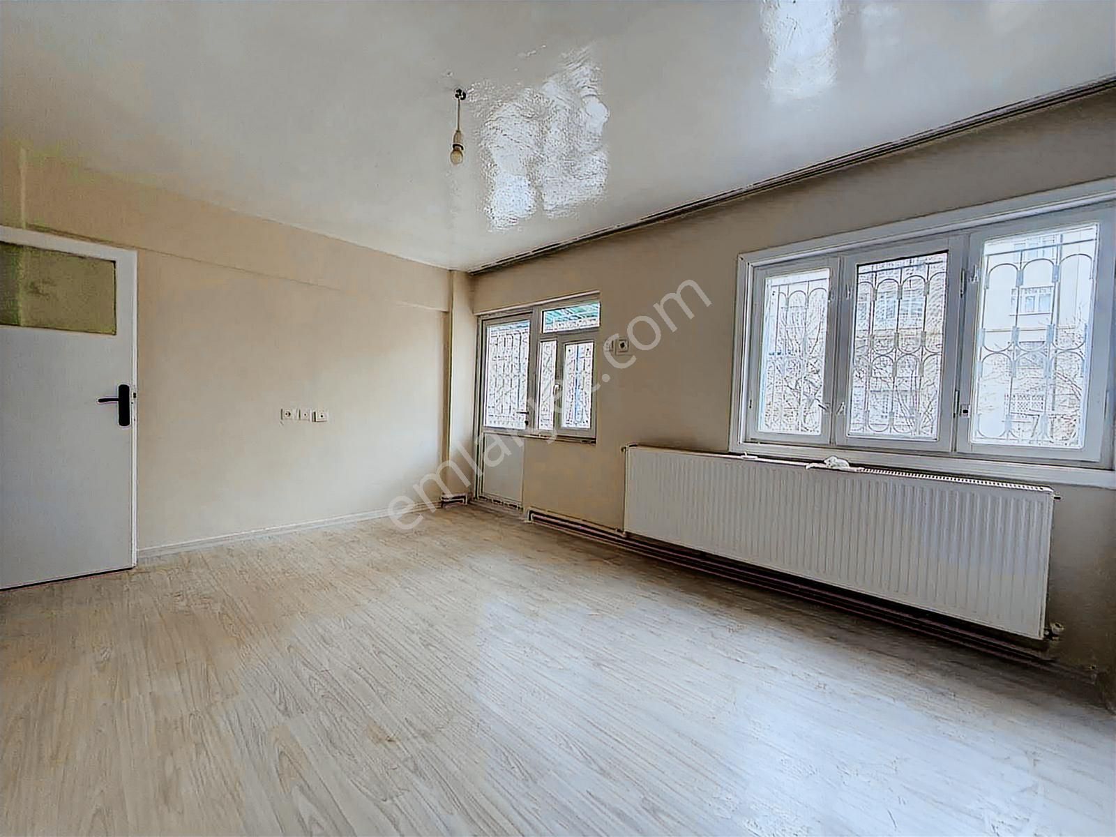 Tramvaya Ve İst.yoluna 200mt Mesafede Kombili 2+1 Bakımlı Daire. - Görsel 3