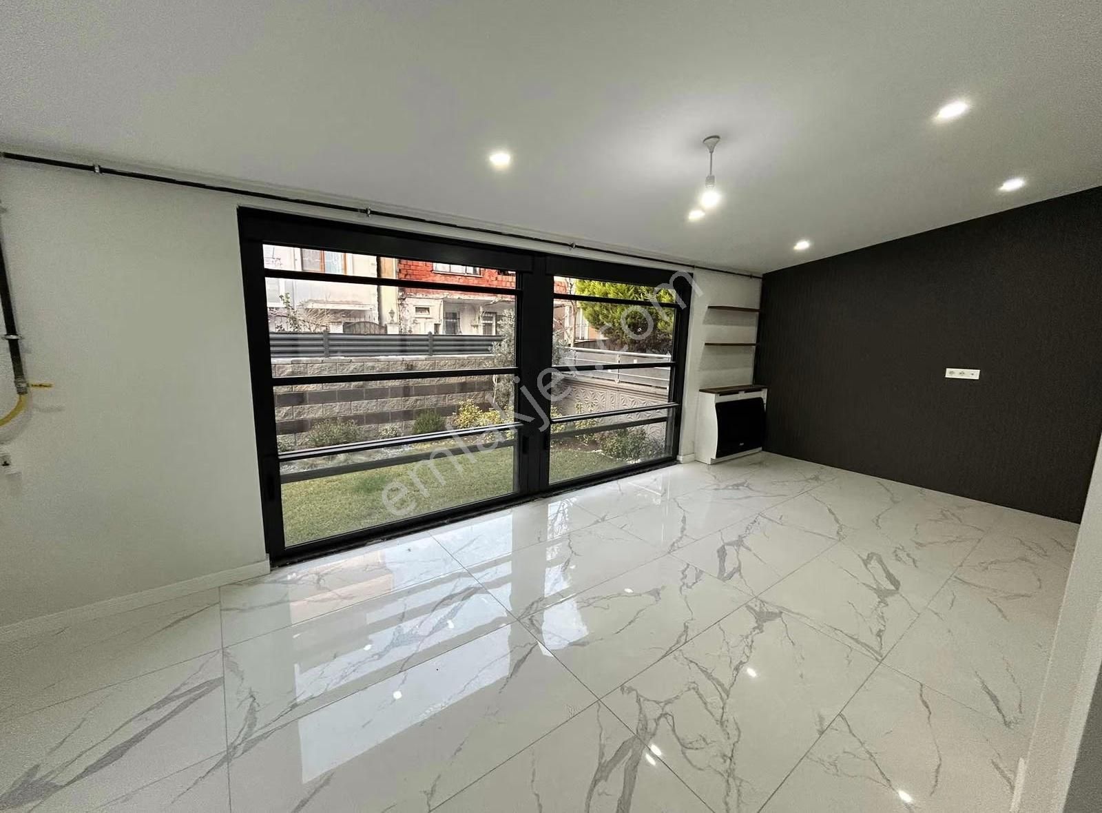 Sakarya Tepekum Mahallesinde Merkezi Konumda Sıfır 4+1 Müstakil - Görsel 6