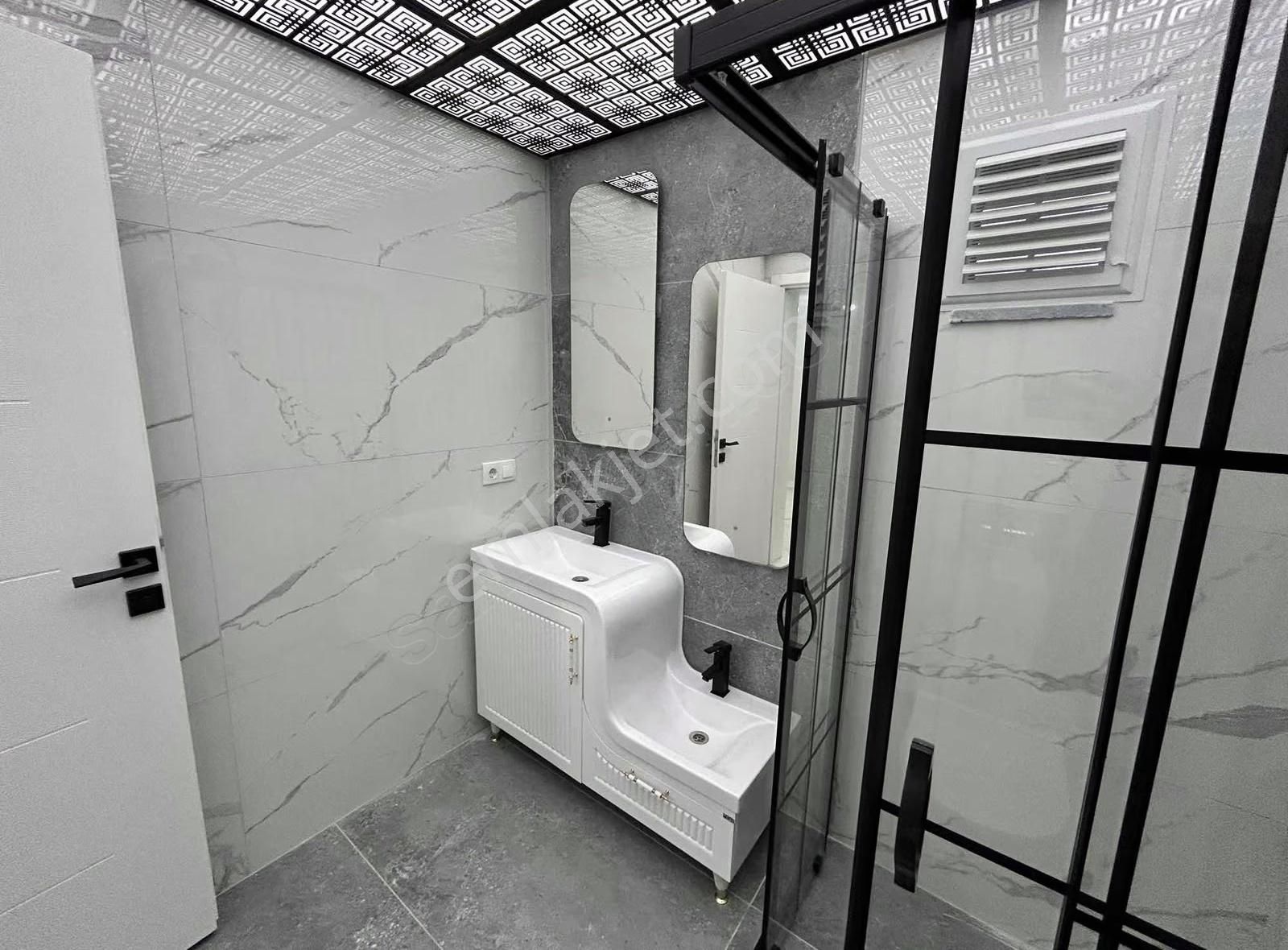 Sakarya Tepekum Mahallesinde Merkezi Konumda Sıfır 4+1 Müstakil - Görsel 4