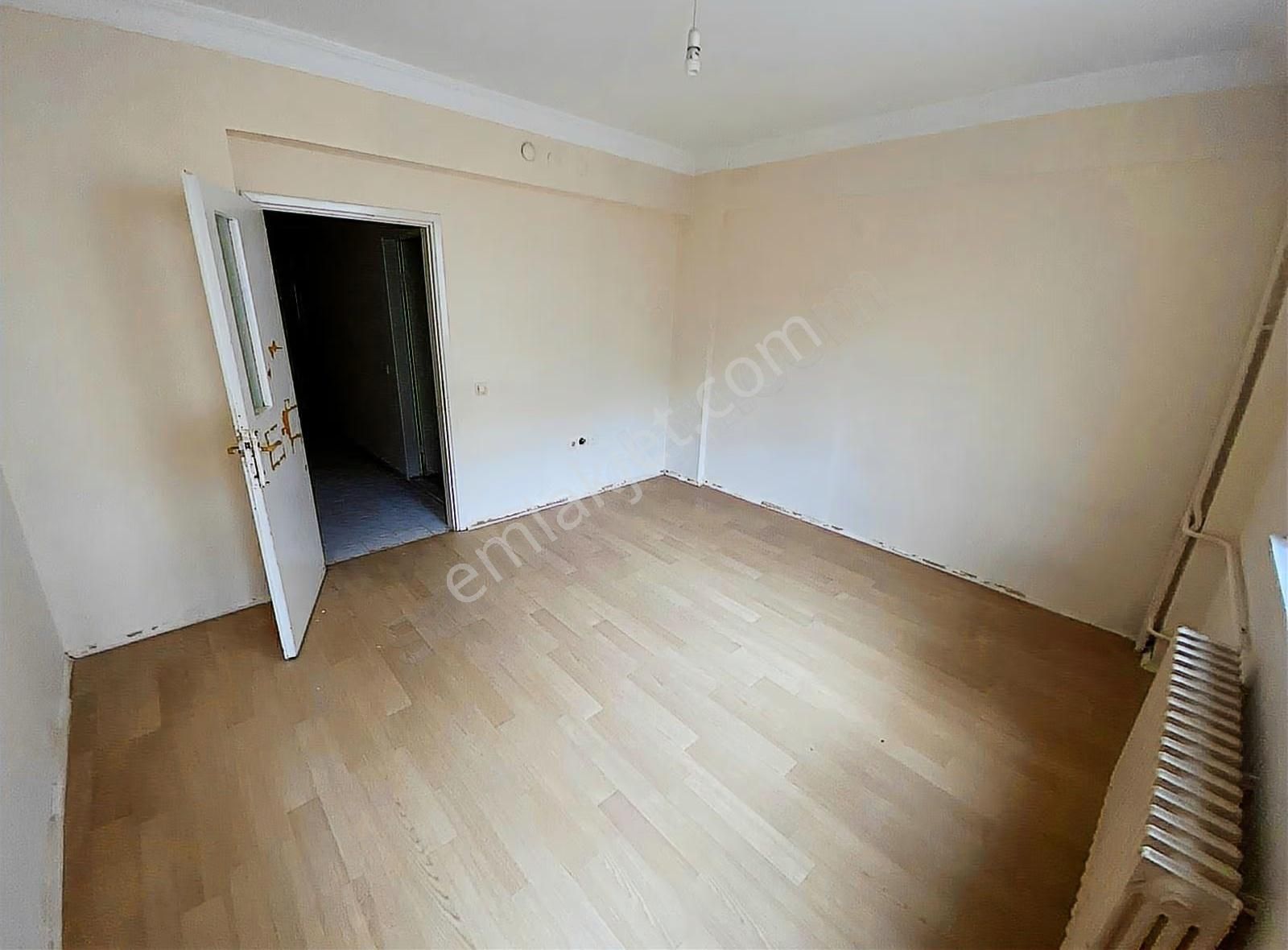 Çırağan Emlak'tan Hayriye Mah.cadde Yakını 3+1 Daire - Görsel 15