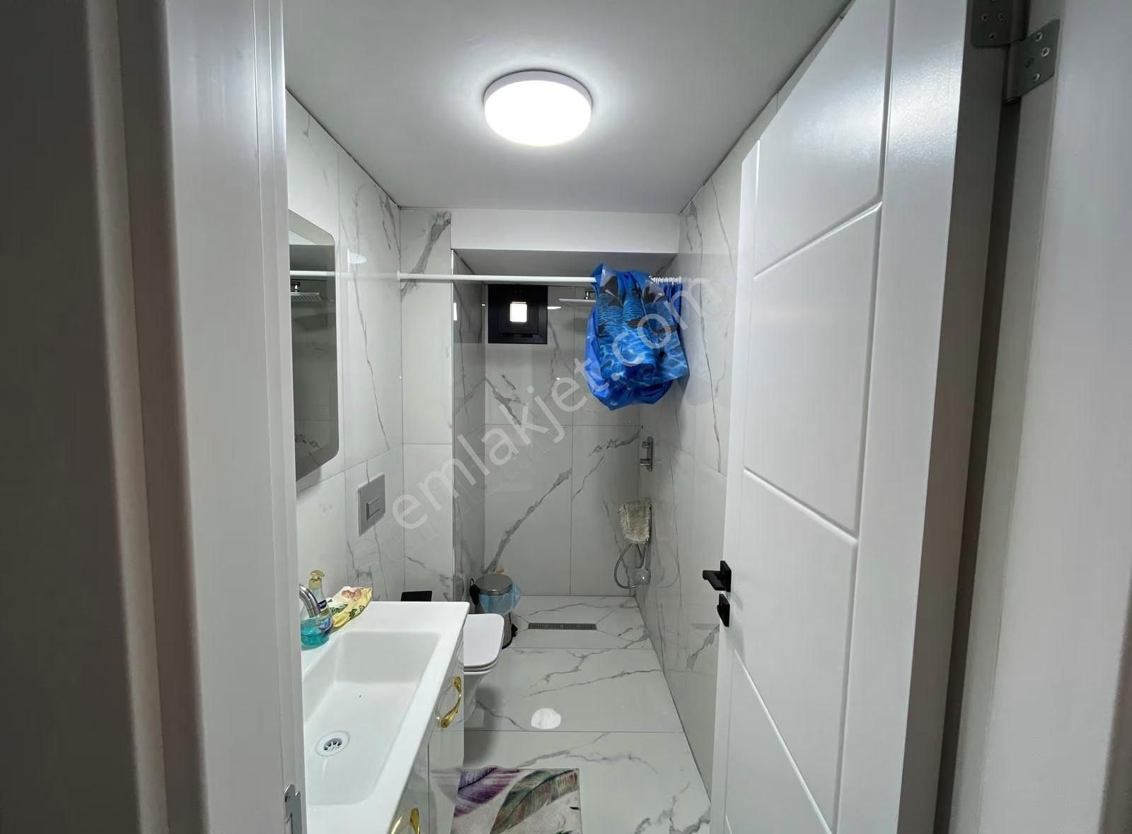 The Duru Team - Akyazı'da 7+2 Havuzlu Gerçek Bir Villa - Görsel 14