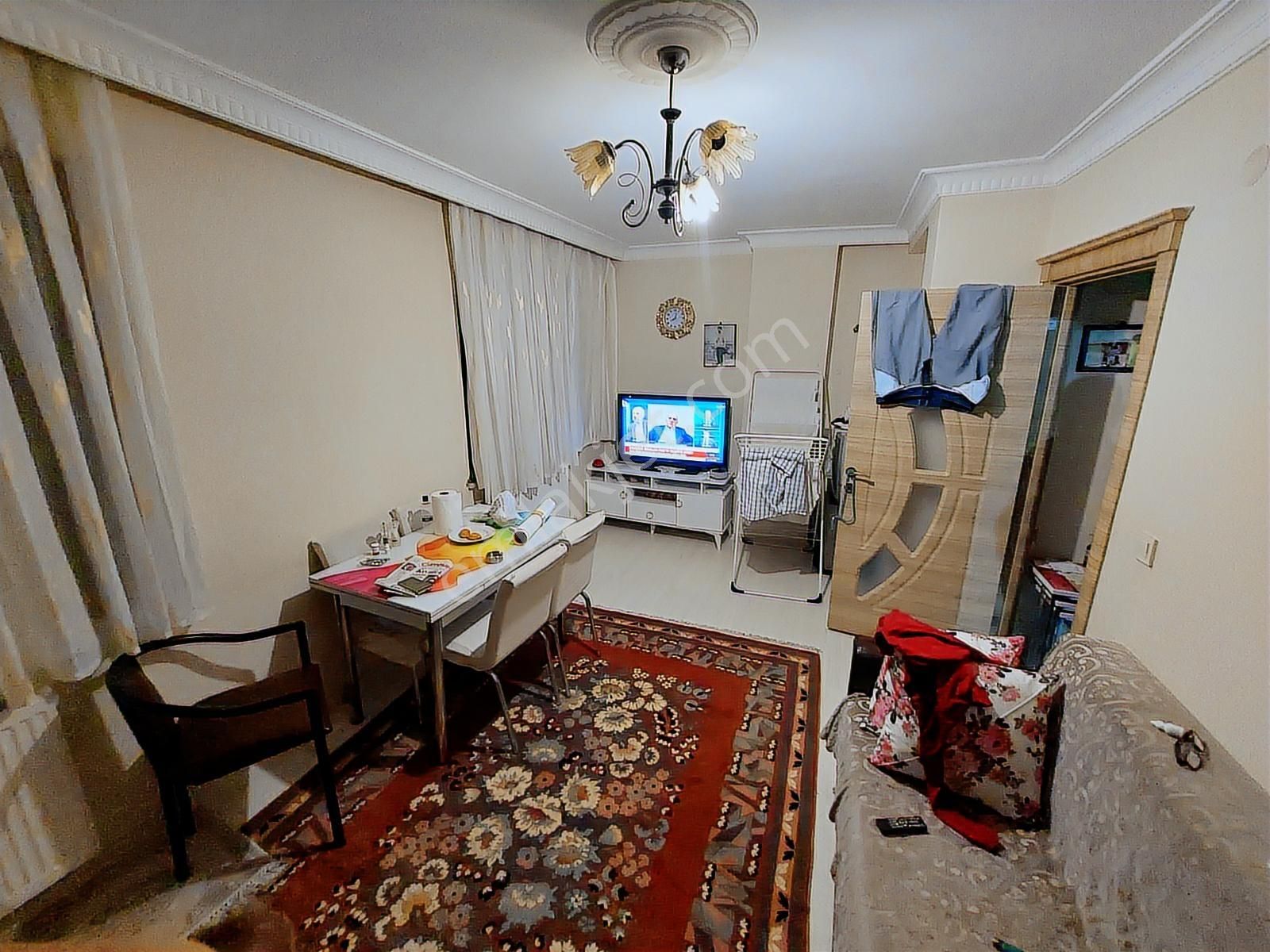 Eyüpsultan Emniyettepede Satılık 1+1 Daire - Görsel 2