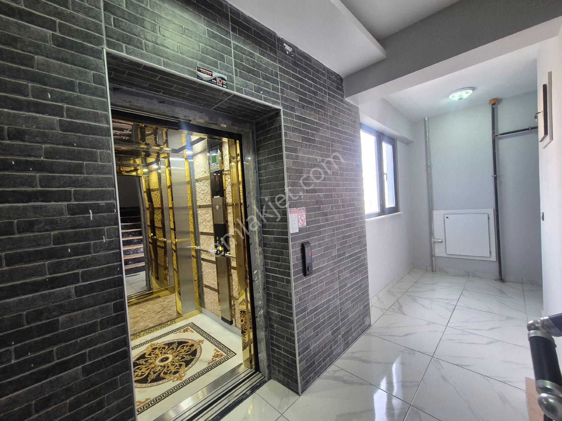 Orhan Gazi Den Kosova Mah.opet Petrol Karşısı Arakat Asansörlü Sıfır Daire - Görsel 15