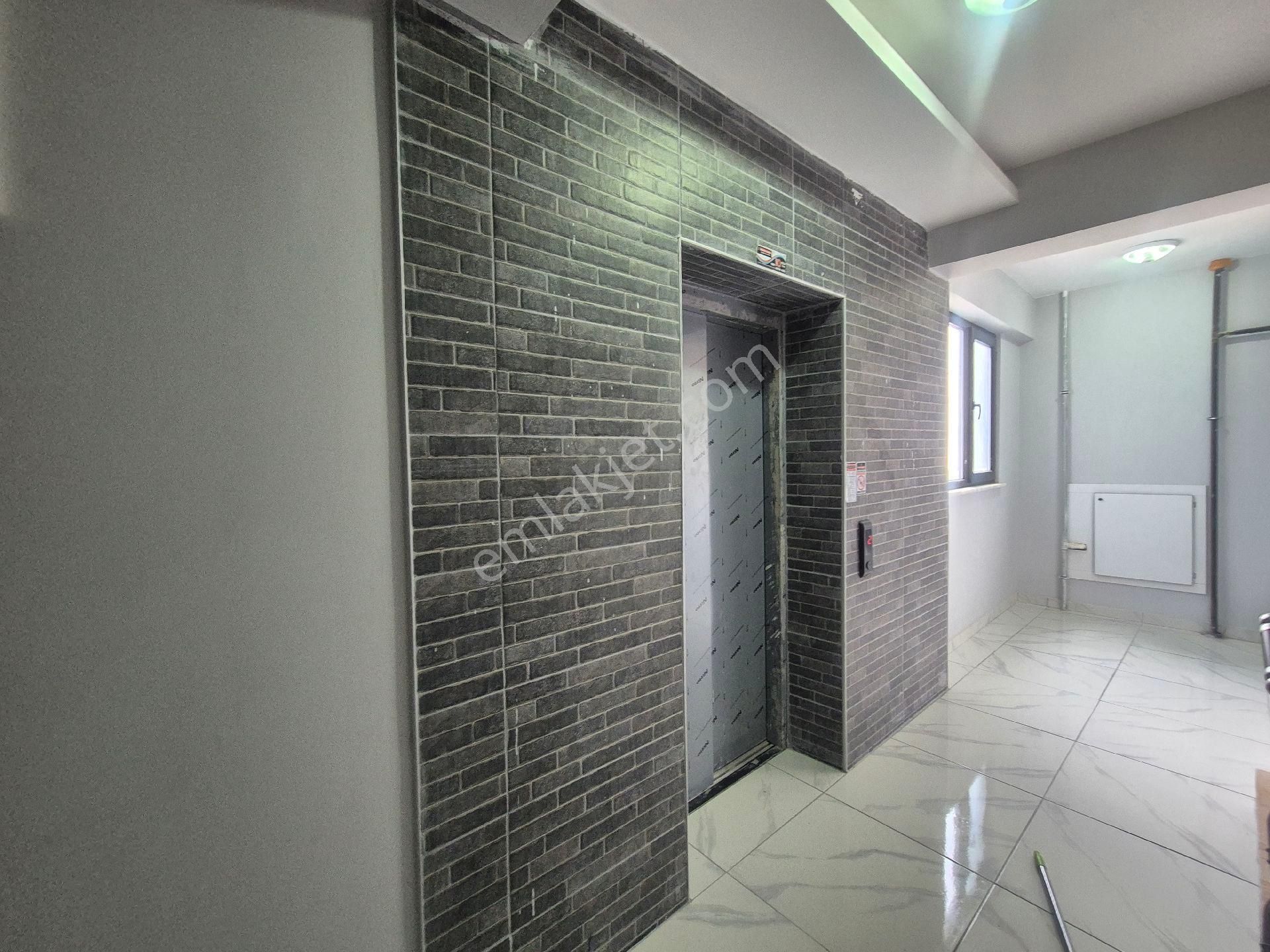 Orhan Gazi Den Kosova Mah.opet Petrol Karşısı Arakat Asansörlü Sıfır Daire - Görsel 17