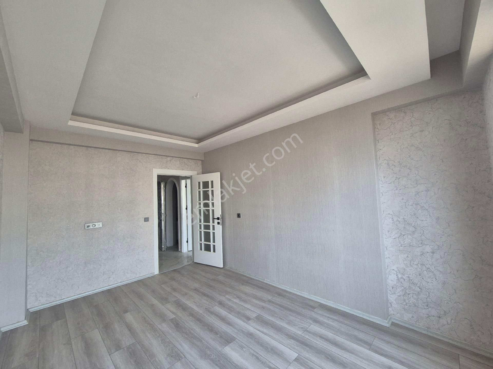 Orhan Gazi Den Kosova Mah.opet Petrol Karşısı Arakat Asansörlü Sıfır Daire - Görsel 6