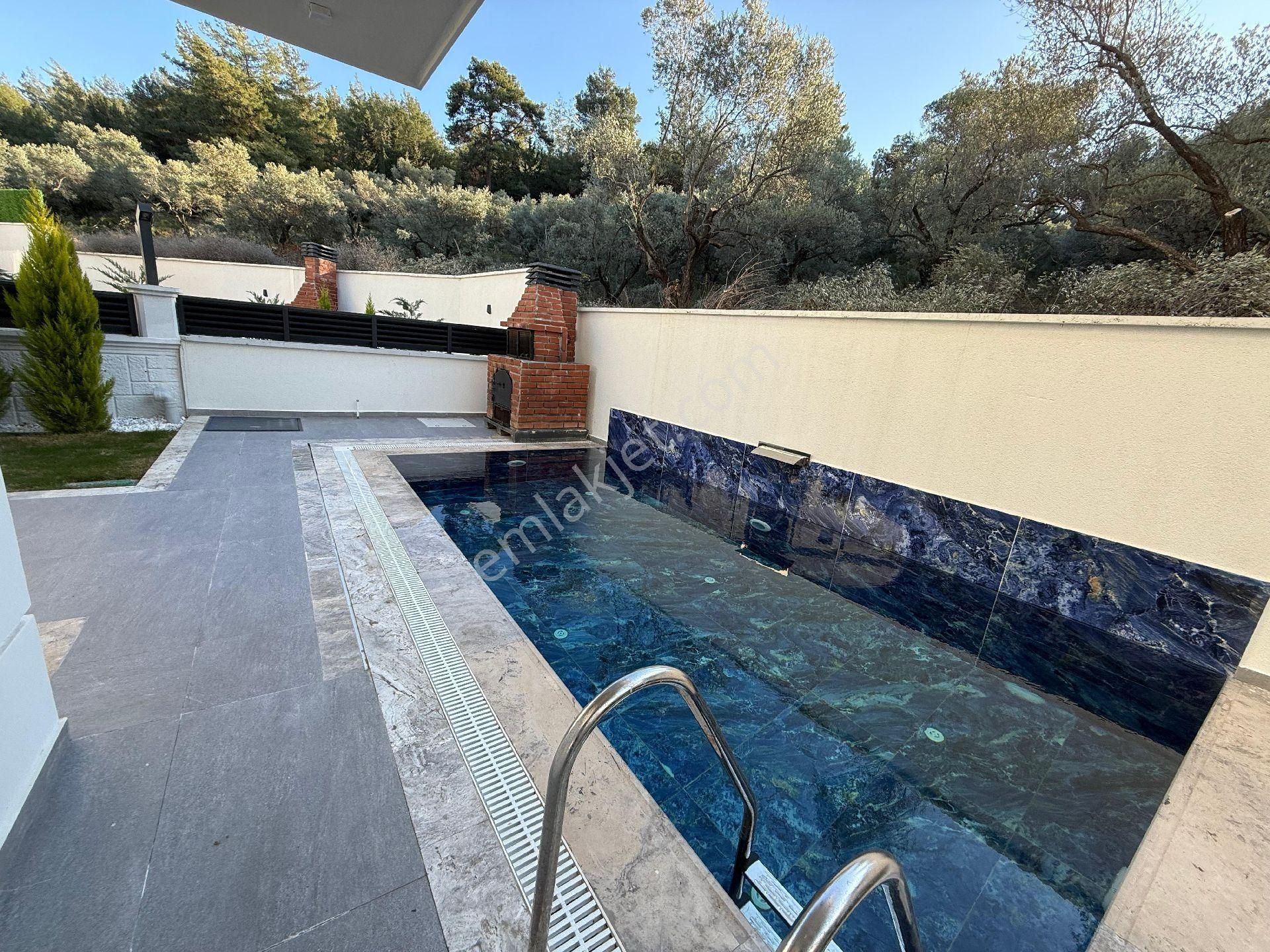 Kuşadası Davutlar Bölgesinde Ultra Lüks Doğa İle İç İçe Villa‎✨5 Oda 2 Salon - Görsel 6