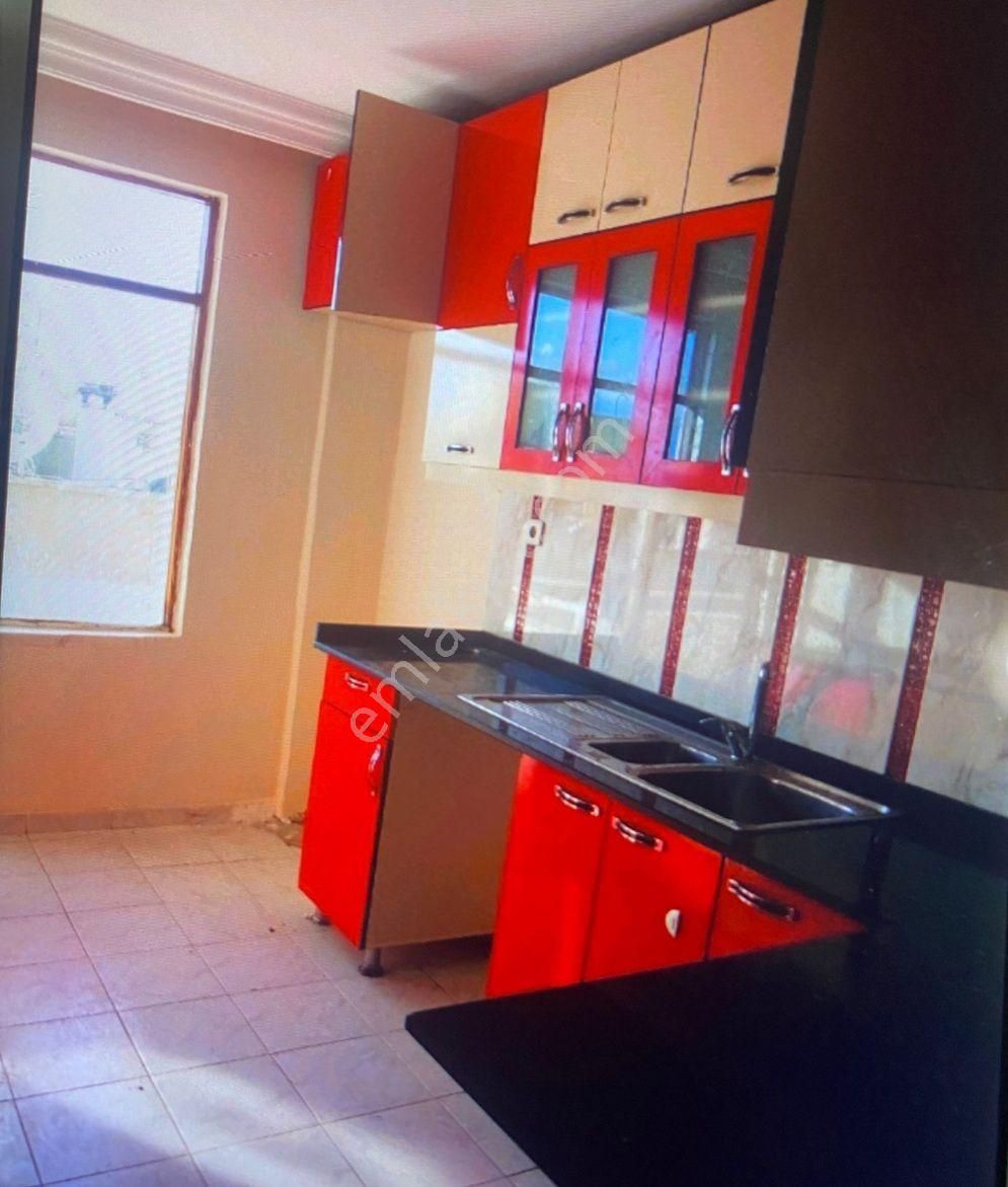 Güllerpınarı Mahallesi Ayrı Mutfak 3+1