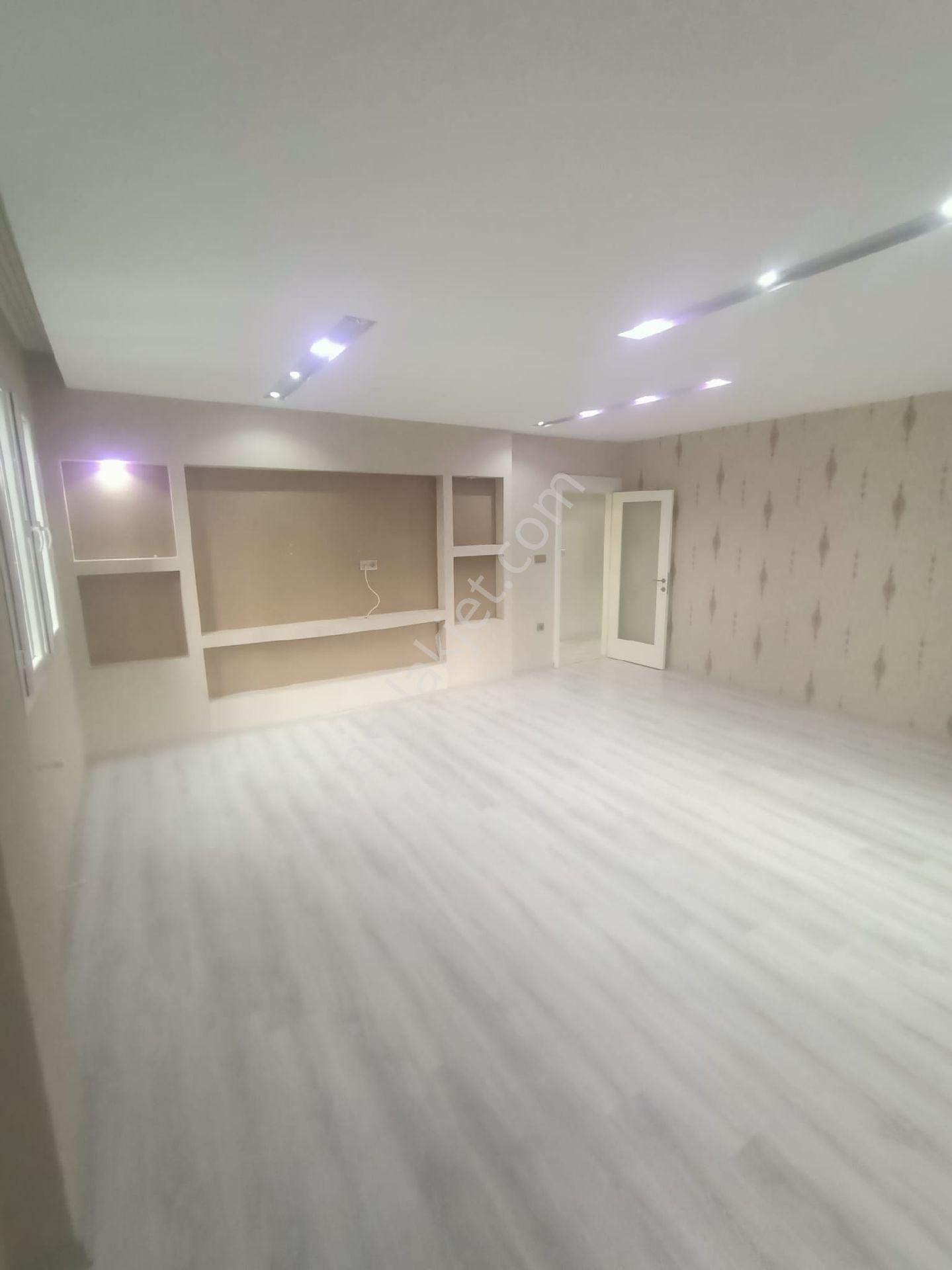 Kurttepe 3 Katlı Müstakil Evin 3 .katı Kiralıktır - Görsel 5