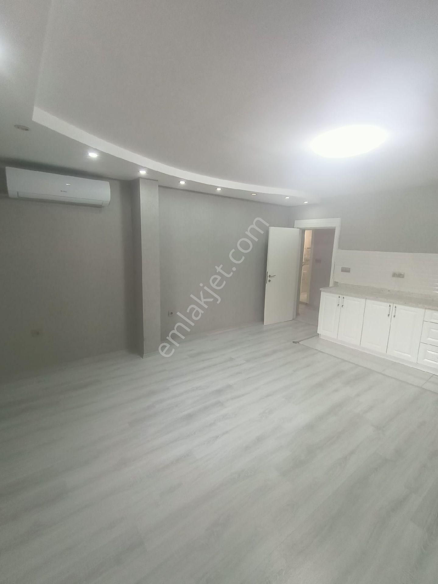 Kurttepe 3 Katlı Müstakil Evin 3 .katı Kiralıktır - Görsel 7