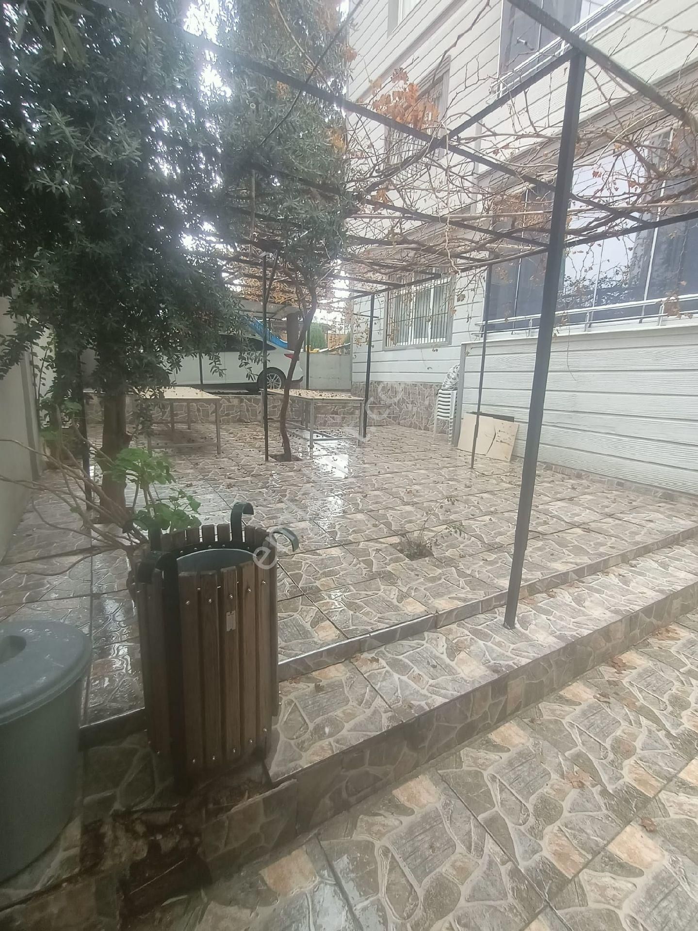 Kurttepe 3 Katlı Müstakil Evin 3 .katı Kiralıktır - Görsel 24
