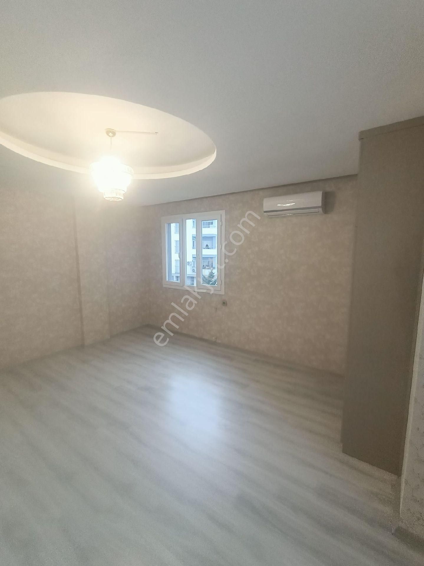 Kurttepe 3 Katlı Müstakil Evin 3 .katı Kiralıktır - Görsel 2