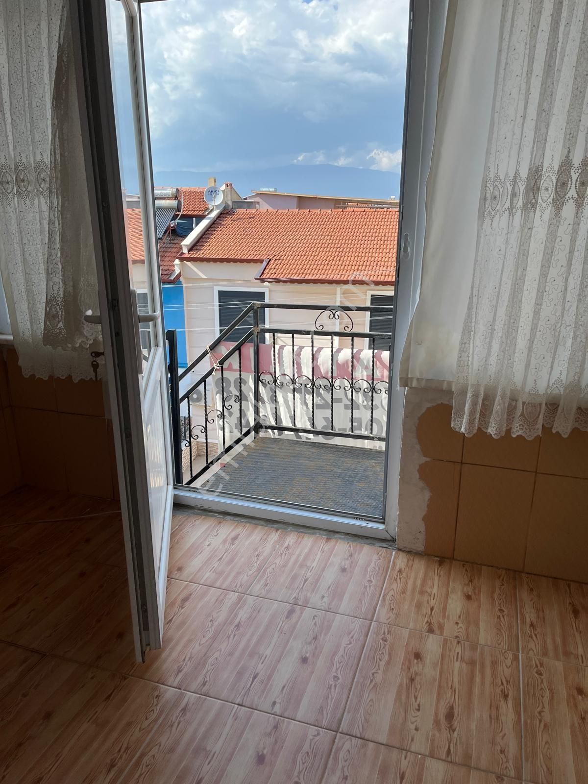 Burhaniye Öğretmenler De Denize Yakın Satılık Tripleks Villa - Görsel 11