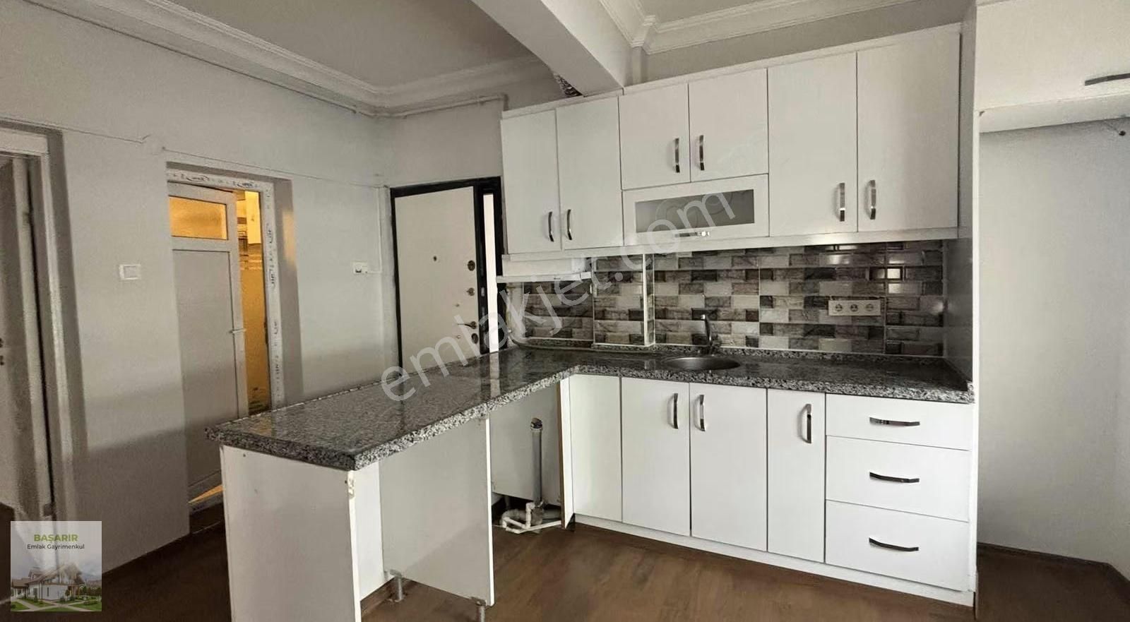 Üçyol Meydanda İçi Yapılı Doğalgazlı Köşe Metronun Dibinde - Görsel 7